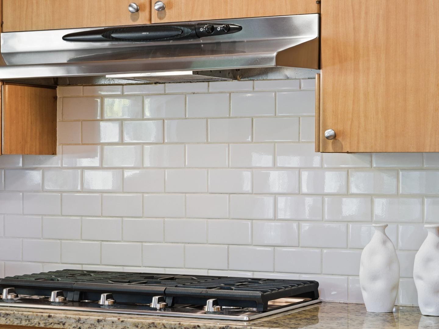 Detail Gallery Image 13 of 36 For 28266 Christopher Ln, Los Altos Hills,  CA 94022 - 4 Beds | 3/1 Baths