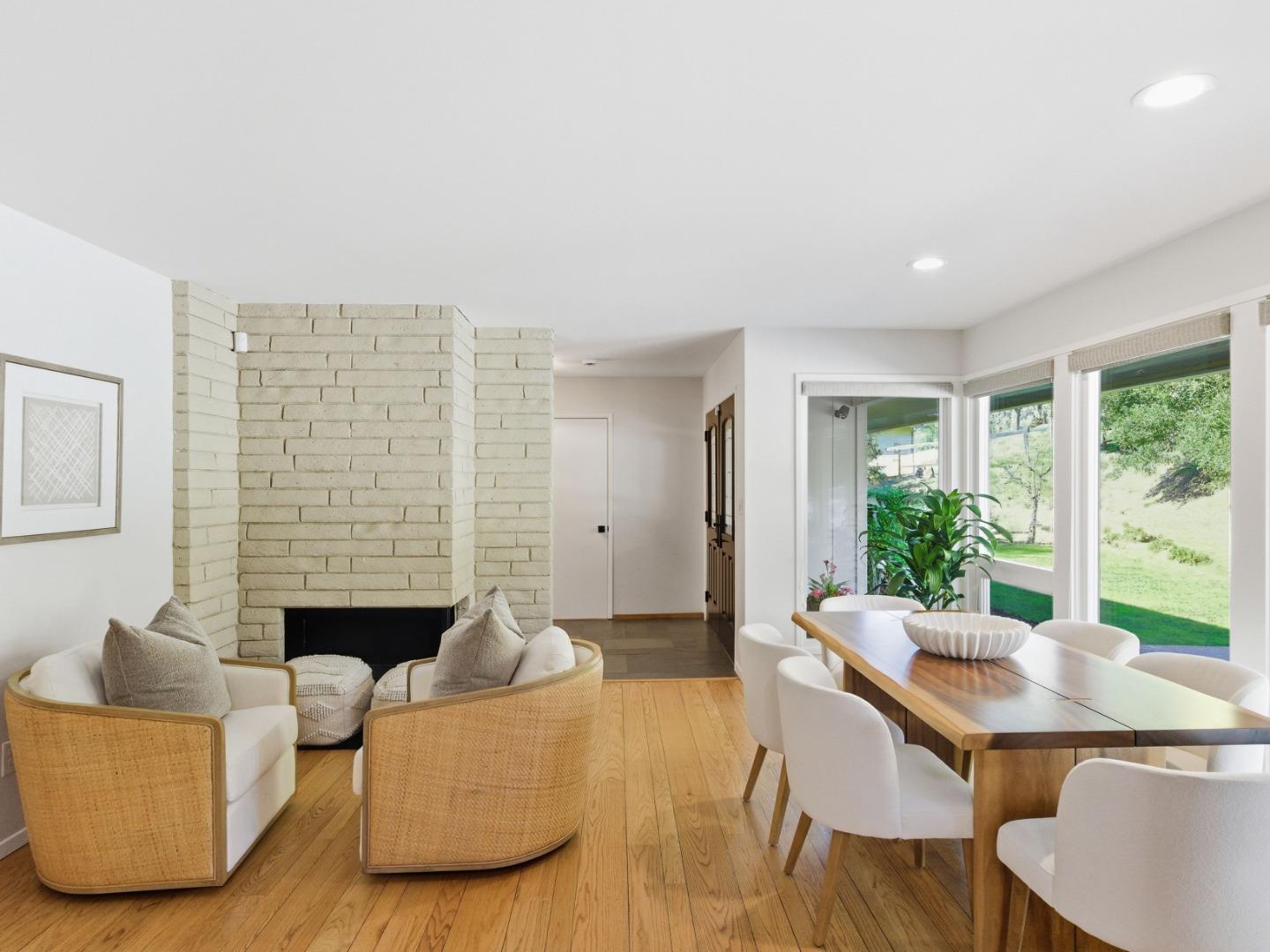 Detail Gallery Image 15 of 36 For 28266 Christopher Ln, Los Altos Hills,  CA 94022 - 4 Beds | 3/1 Baths