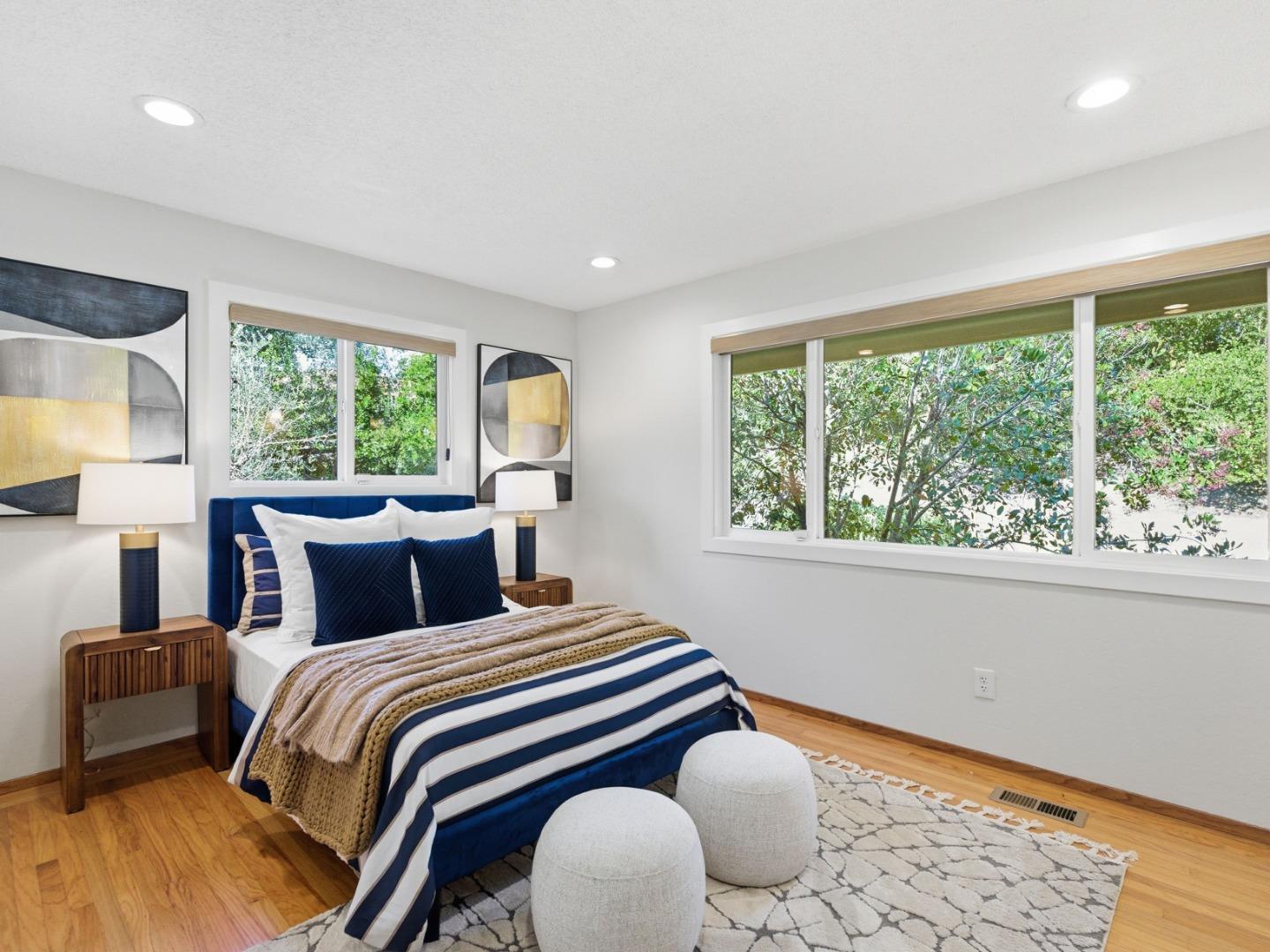 Detail Gallery Image 19 of 36 For 28266 Christopher Ln, Los Altos Hills,  CA 94022 - 4 Beds | 3/1 Baths