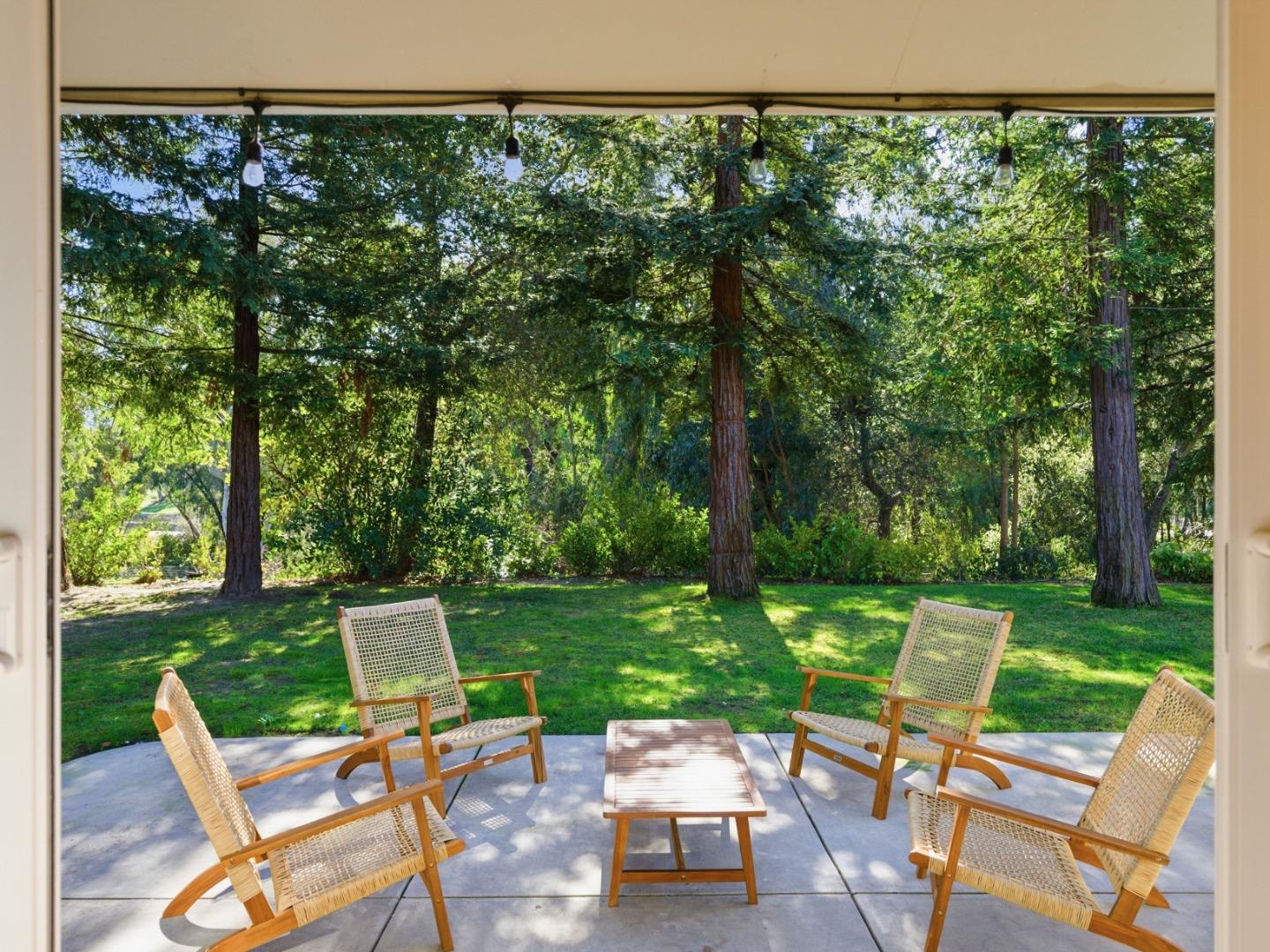 Detail Gallery Image 27 of 36 For 28266 Christopher Ln, Los Altos Hills,  CA 94022 - 4 Beds | 3/1 Baths