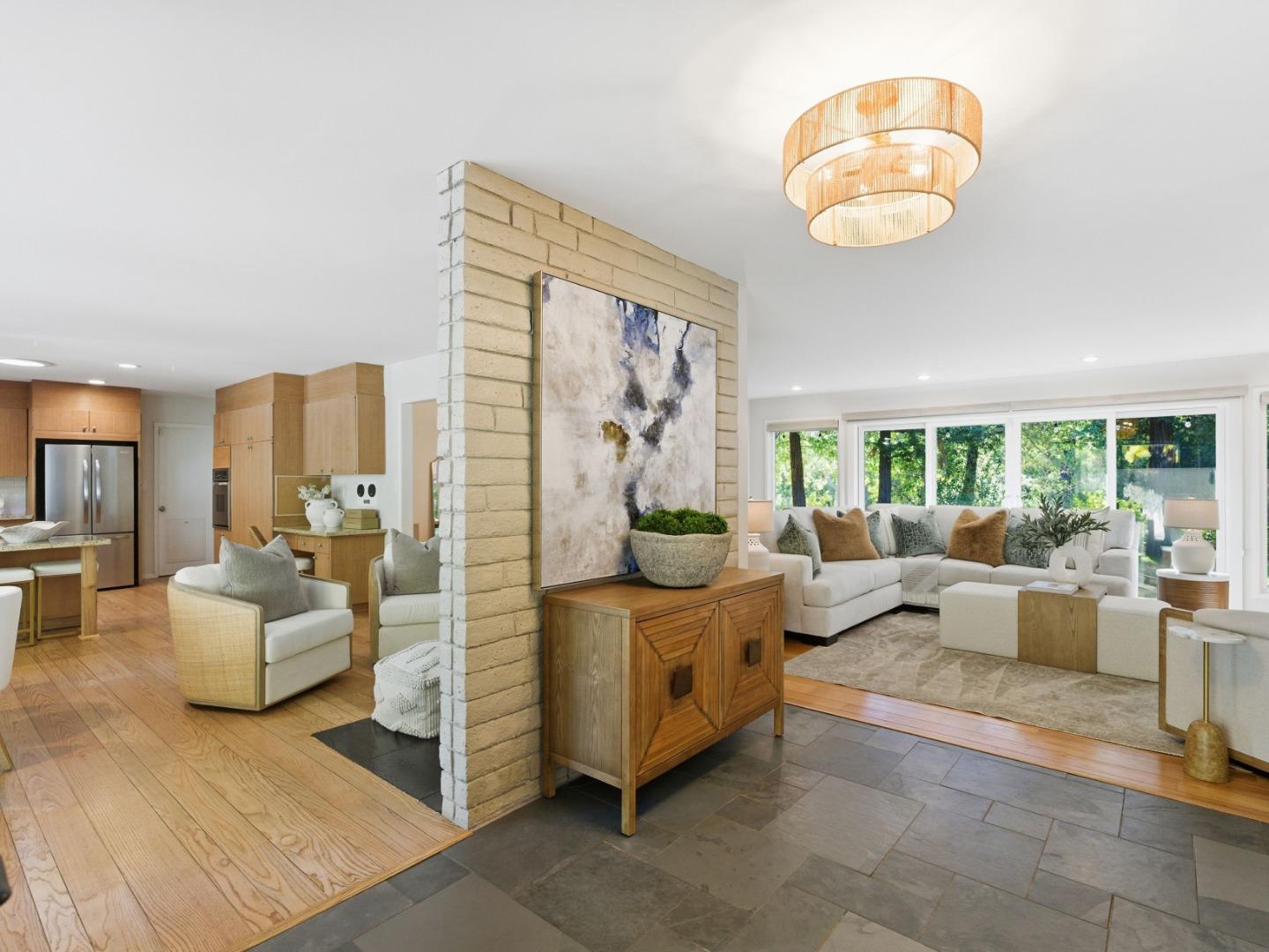 Detail Gallery Image 3 of 36 For 28266 Christopher Ln, Los Altos Hills,  CA 94022 - 4 Beds | 3/1 Baths