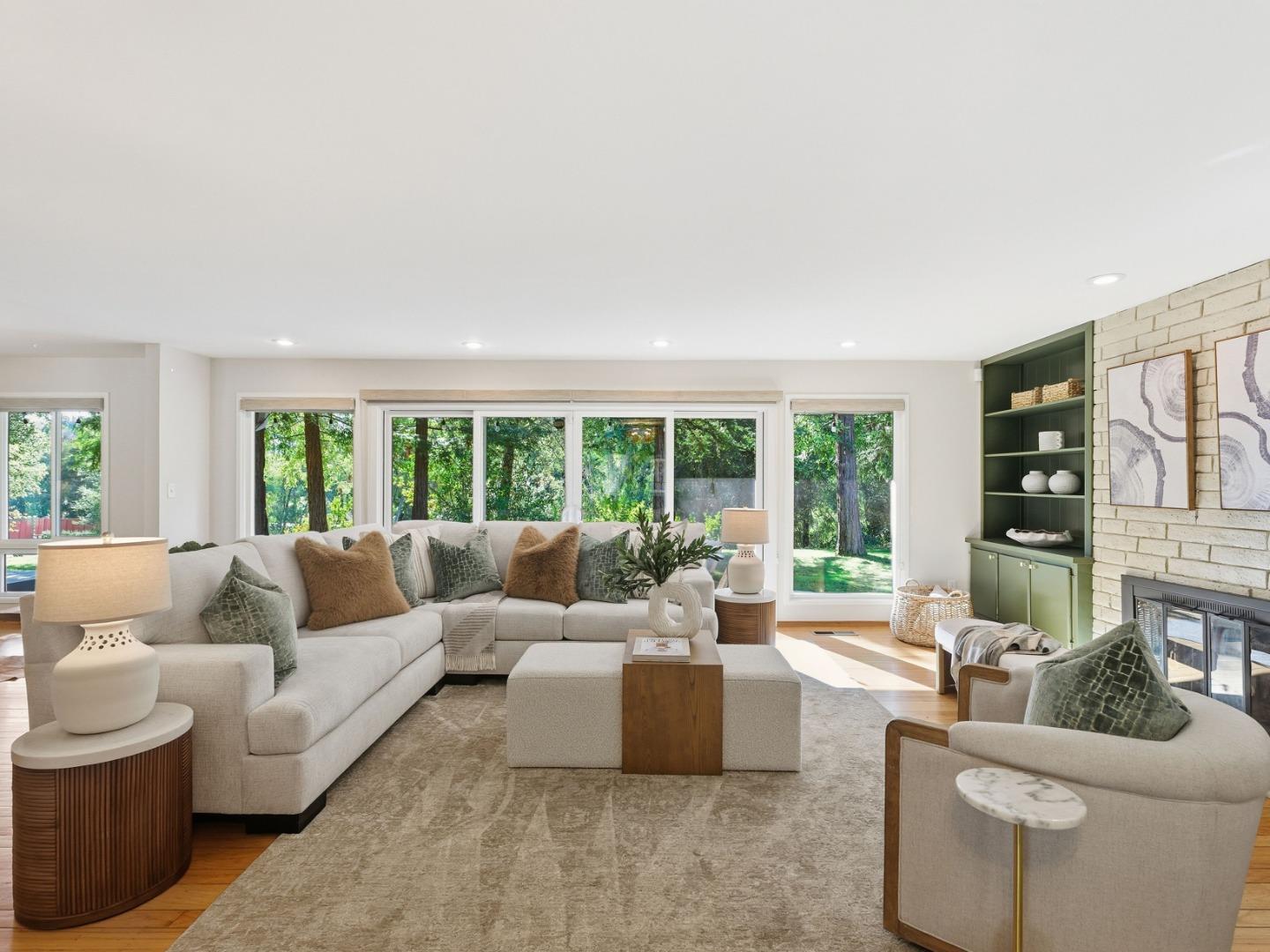 Detail Gallery Image 4 of 36 For 28266 Christopher Ln, Los Altos Hills,  CA 94022 - 4 Beds | 3/1 Baths