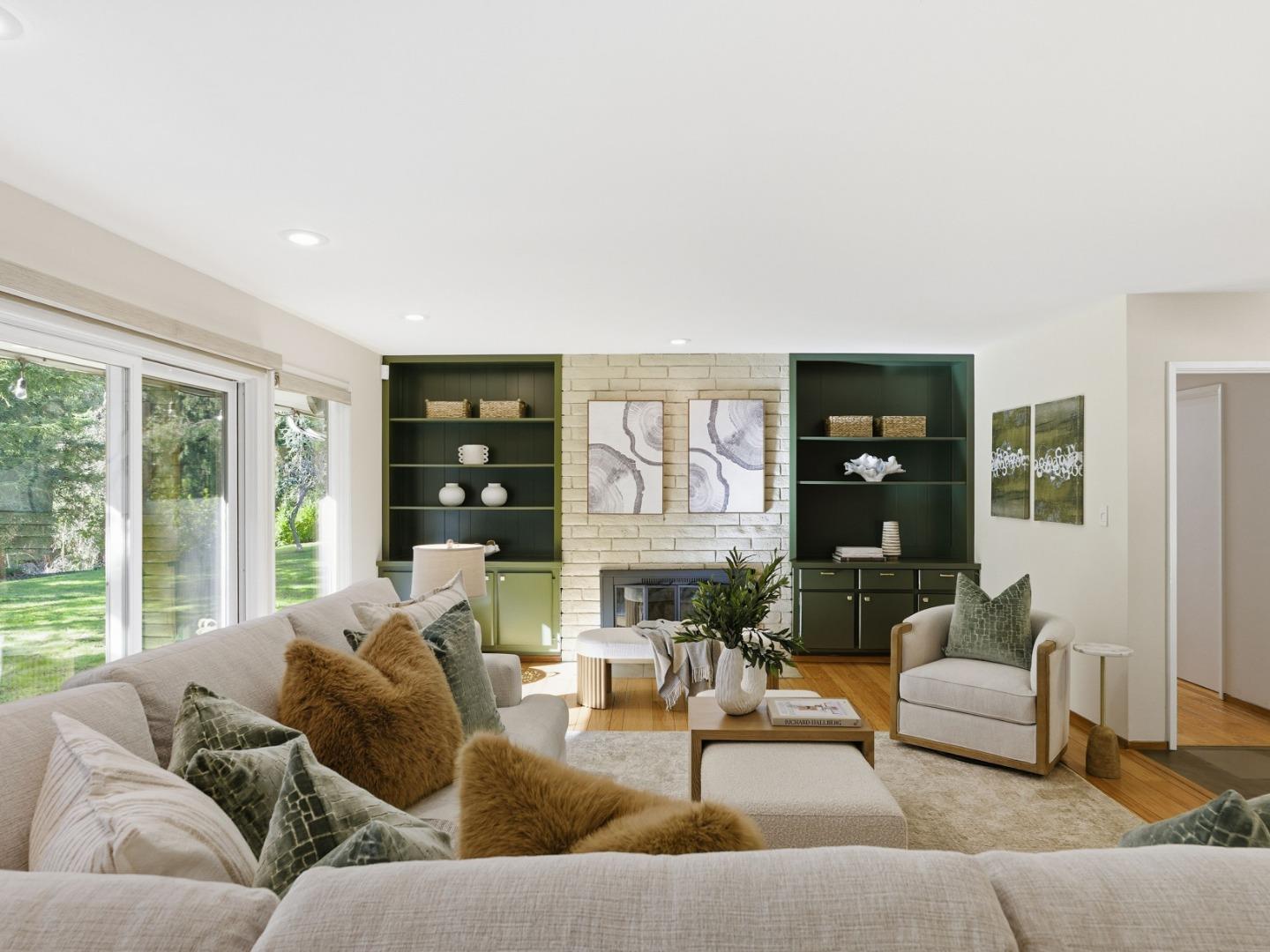 Detail Gallery Image 5 of 36 For 28266 Christopher Ln, Los Altos Hills,  CA 94022 - 4 Beds | 3/1 Baths