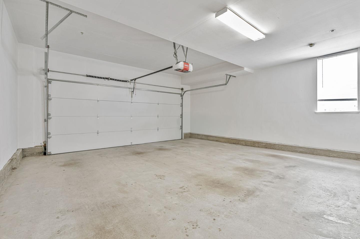 Detail Gallery Image 32 of 38 For 100 Live Oak Way #104,  Belmont,  CA 94002 - 2 Beds | 2/1 Baths