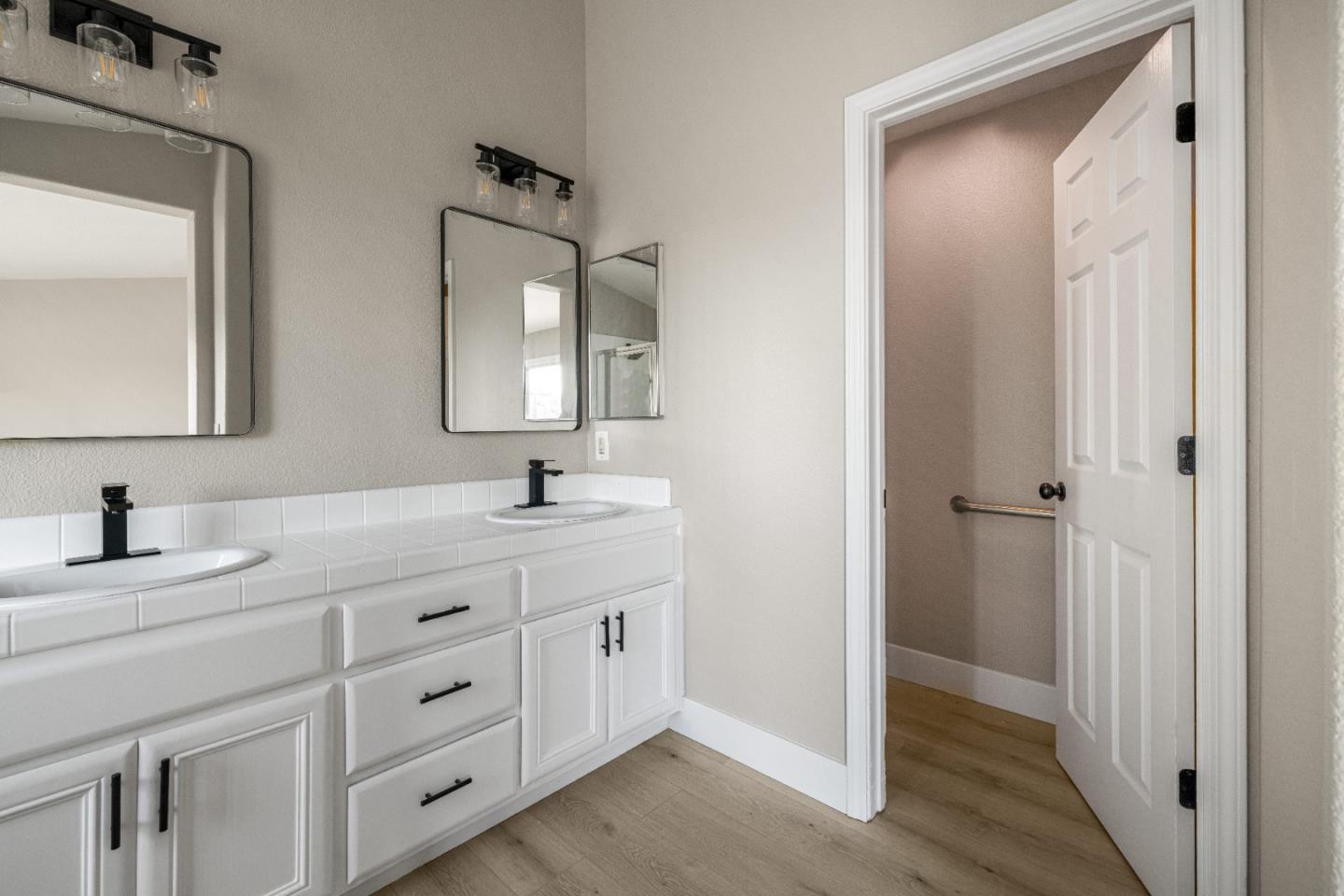 Detail Gallery Image 15 of 16 For 11 Saguaro Cir, Salinas,  CA 93905 - 4 Beds | 2 Baths