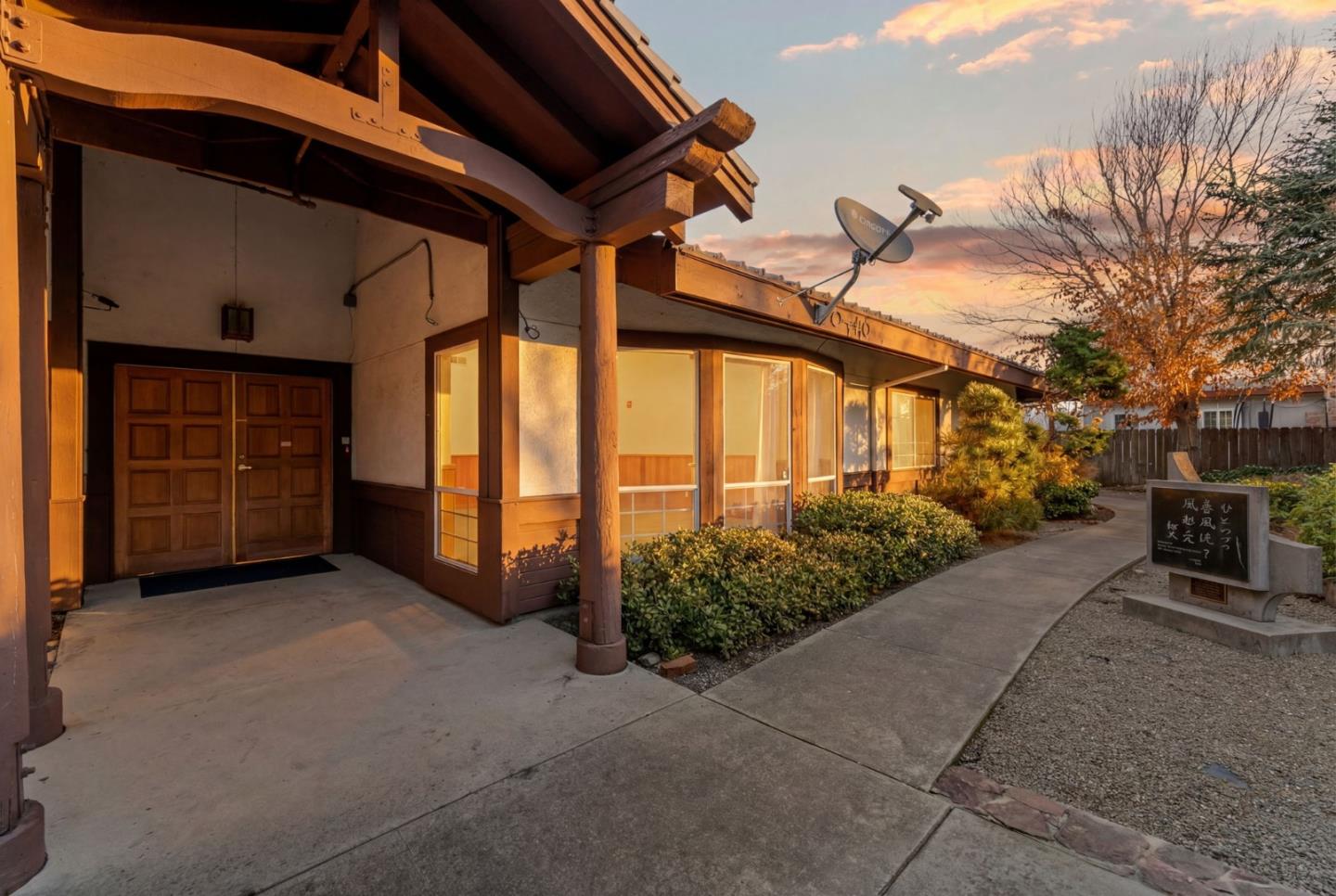 Detail Gallery Image 11 of 104 For 24952 Cypress Ave, Hayward,  CA 94544 - – Beds | – Baths