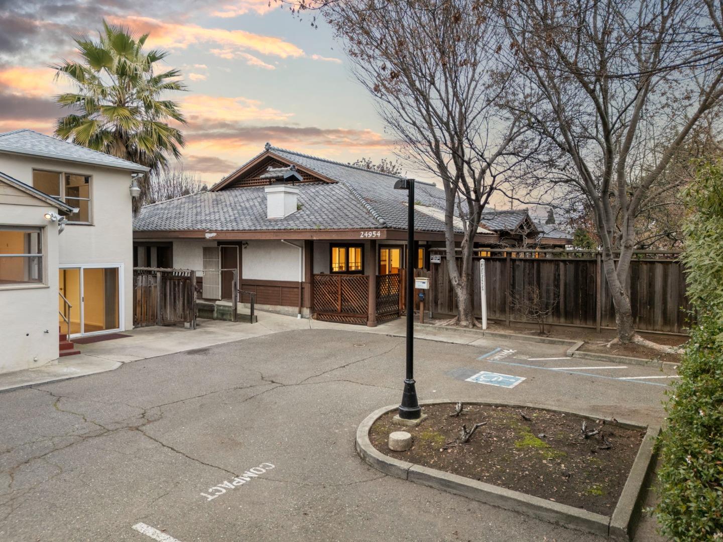 Detail Gallery Image 13 of 104 For 24952 Cypress Ave, Hayward,  CA 94544 - – Beds | – Baths