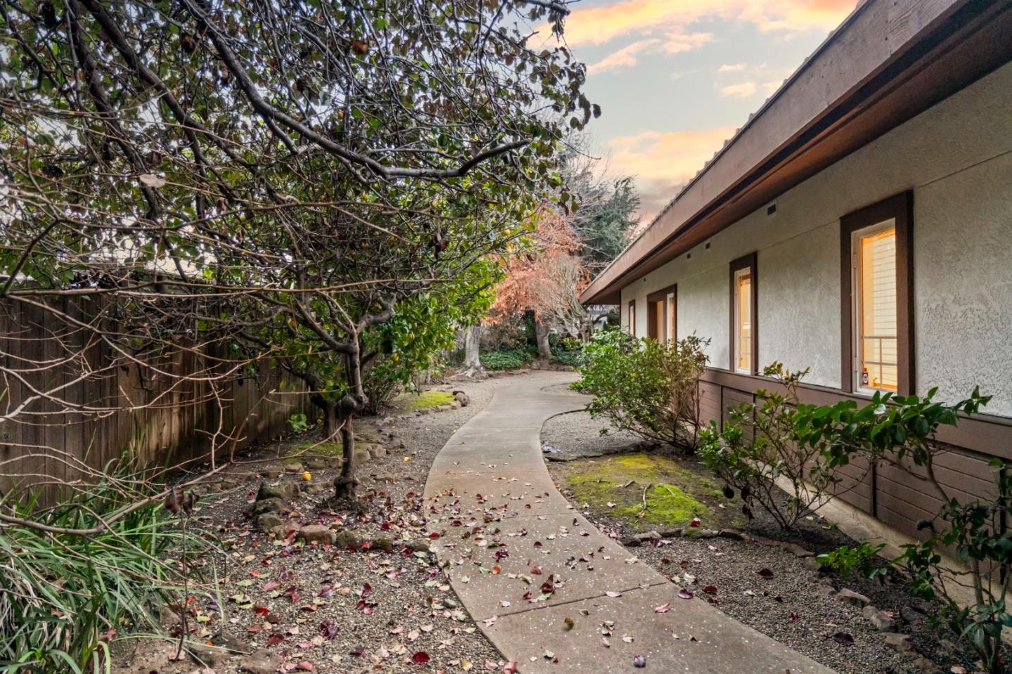 Detail Gallery Image 18 of 104 For 24952 Cypress Ave, Hayward,  CA 94544 - – Beds | – Baths