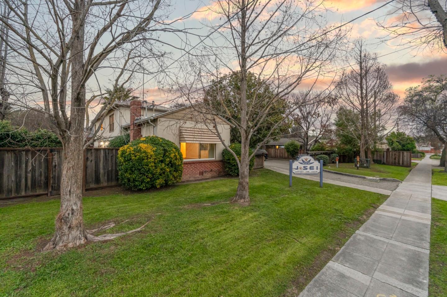 Detail Gallery Image 2 of 104 For 24952 Cypress Ave, Hayward,  CA 94544 - – Beds | – Baths