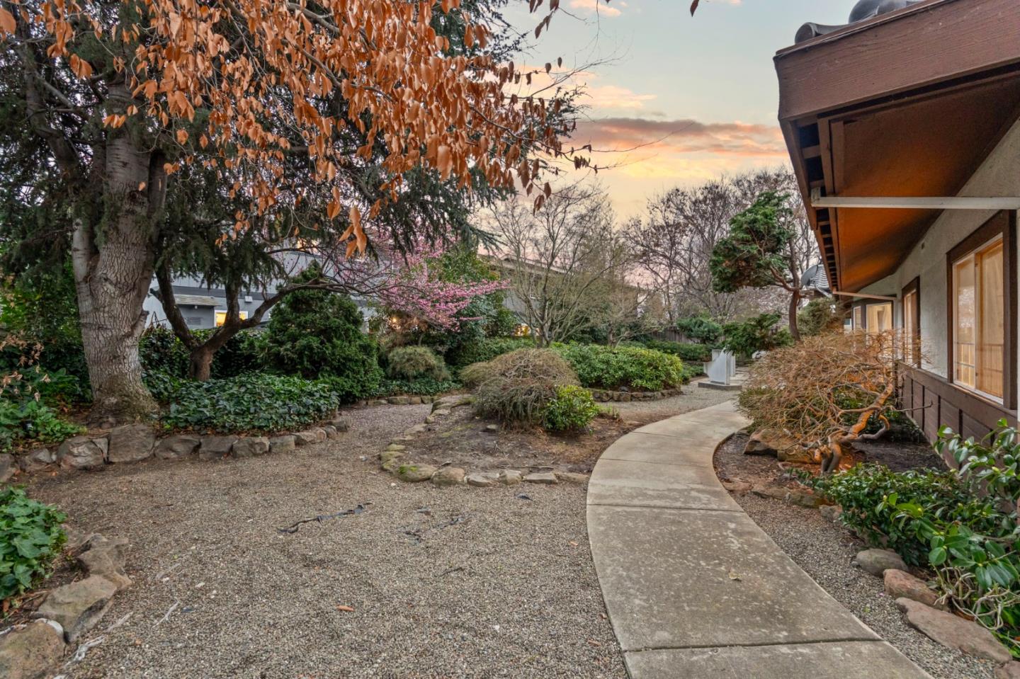 Detail Gallery Image 20 of 104 For 24952 Cypress Ave, Hayward,  CA 94544 - – Beds | – Baths