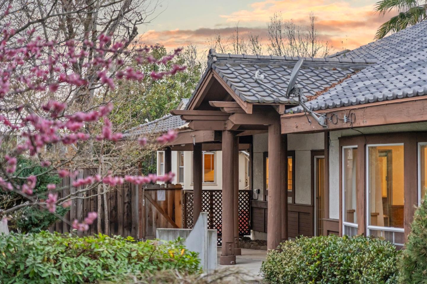 Detail Gallery Image 23 of 104 For 24952 Cypress Ave, Hayward,  CA 94544 - – Beds | – Baths