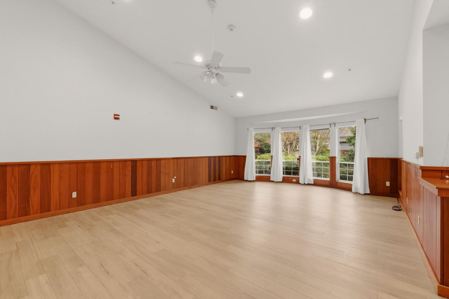 Detail Gallery Image 32 of 104 For 24952 Cypress Ave, Hayward,  CA 94544 - – Beds | – Baths