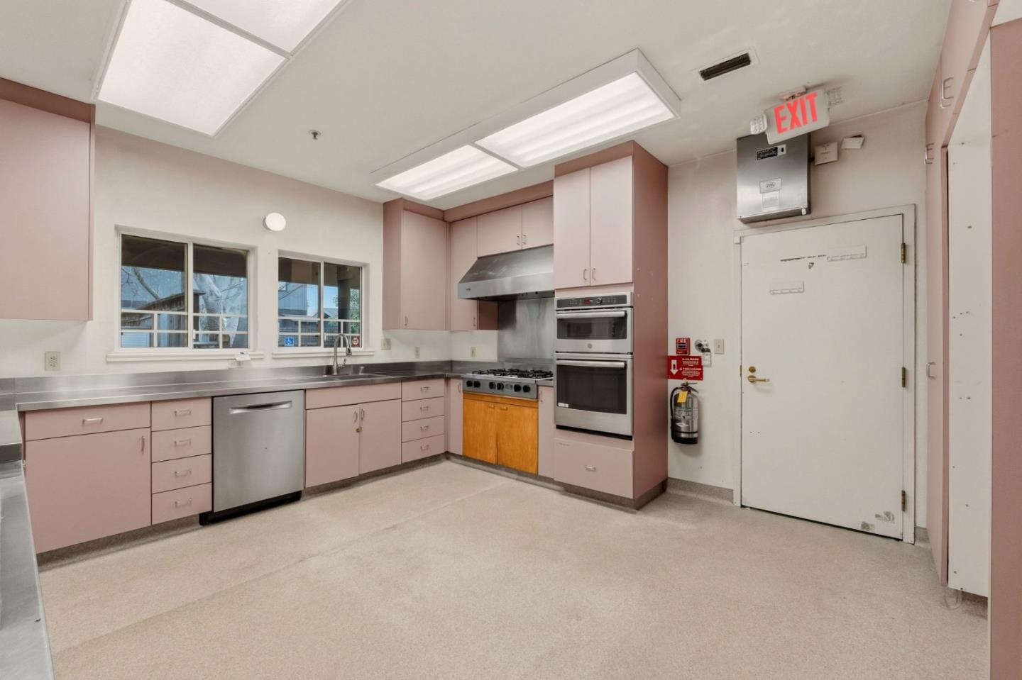 Detail Gallery Image 40 of 104 For 24952 Cypress Ave, Hayward,  CA 94544 - – Beds | – Baths