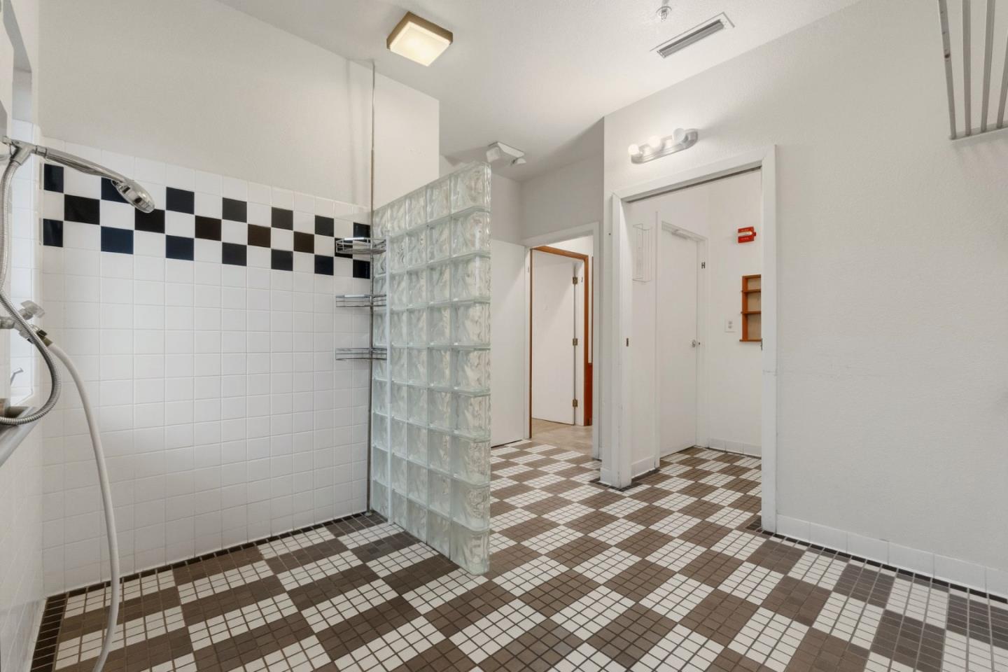 Detail Gallery Image 64 of 104 For 24952 Cypress Ave, Hayward,  CA 94544 - – Beds | – Baths