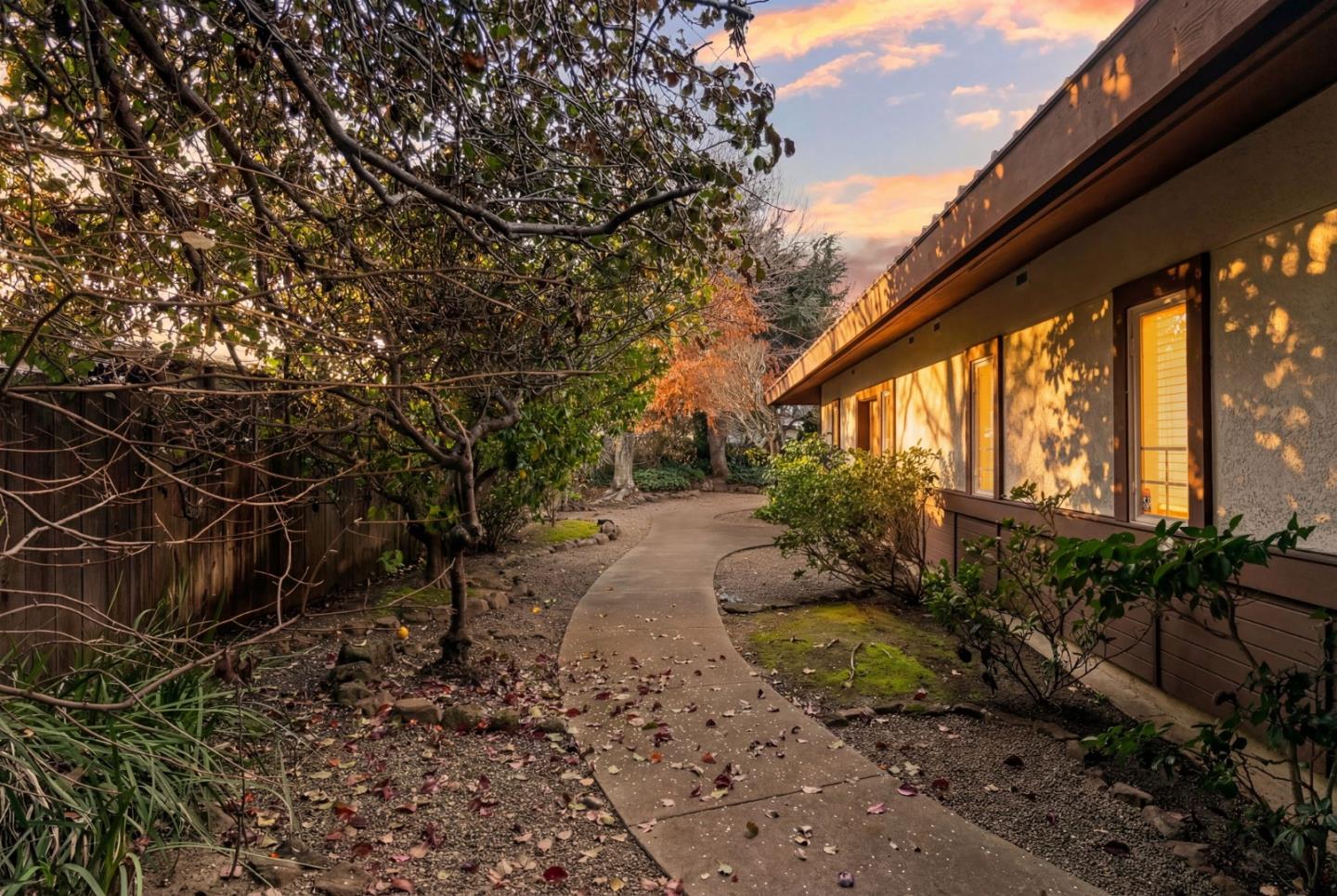 Detail Gallery Image 9 of 104 For 24952 Cypress Ave, Hayward,  CA 94544 - – Beds | – Baths