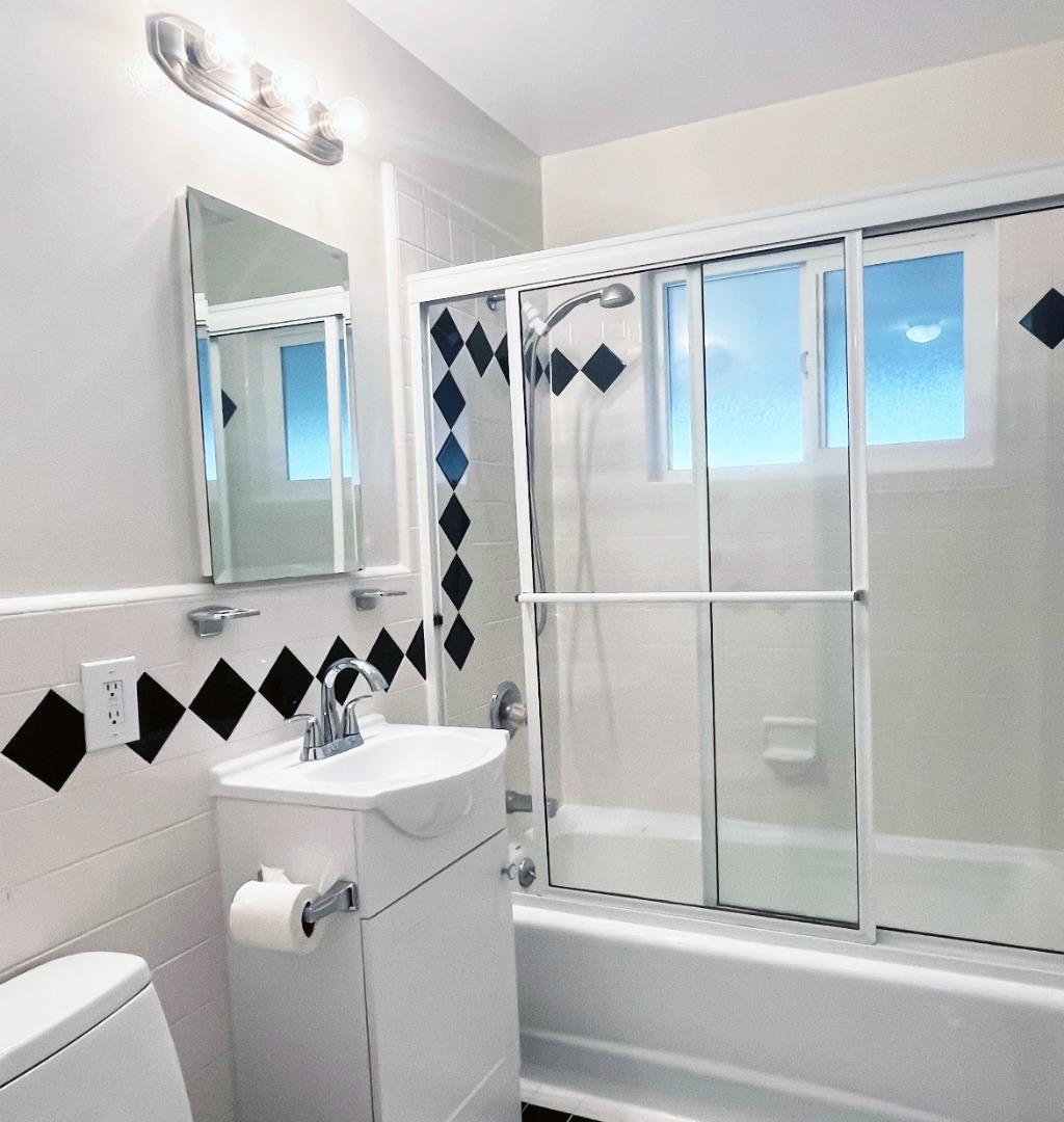 Detail Gallery Image 11 of 21 For 519 Drucilla Dr, Mountain View,  CA 94040 - 3 Beds | 2 Baths