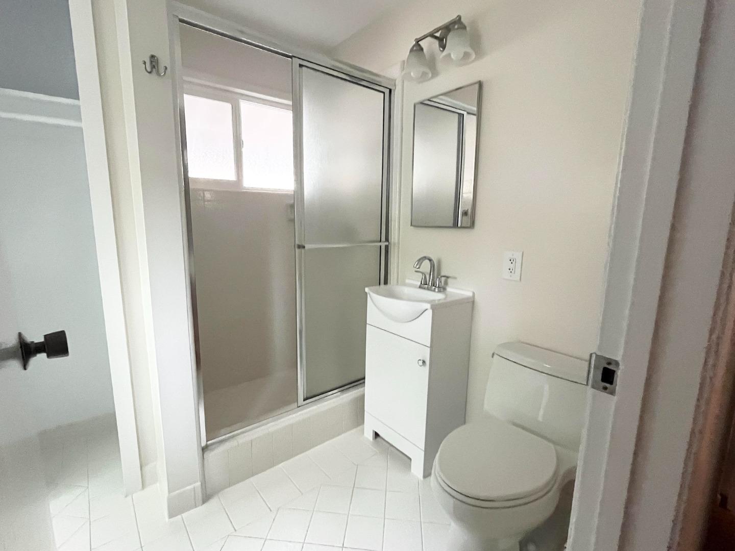 Detail Gallery Image 12 of 21 For 519 Drucilla Dr, Mountain View,  CA 94040 - 3 Beds | 2 Baths