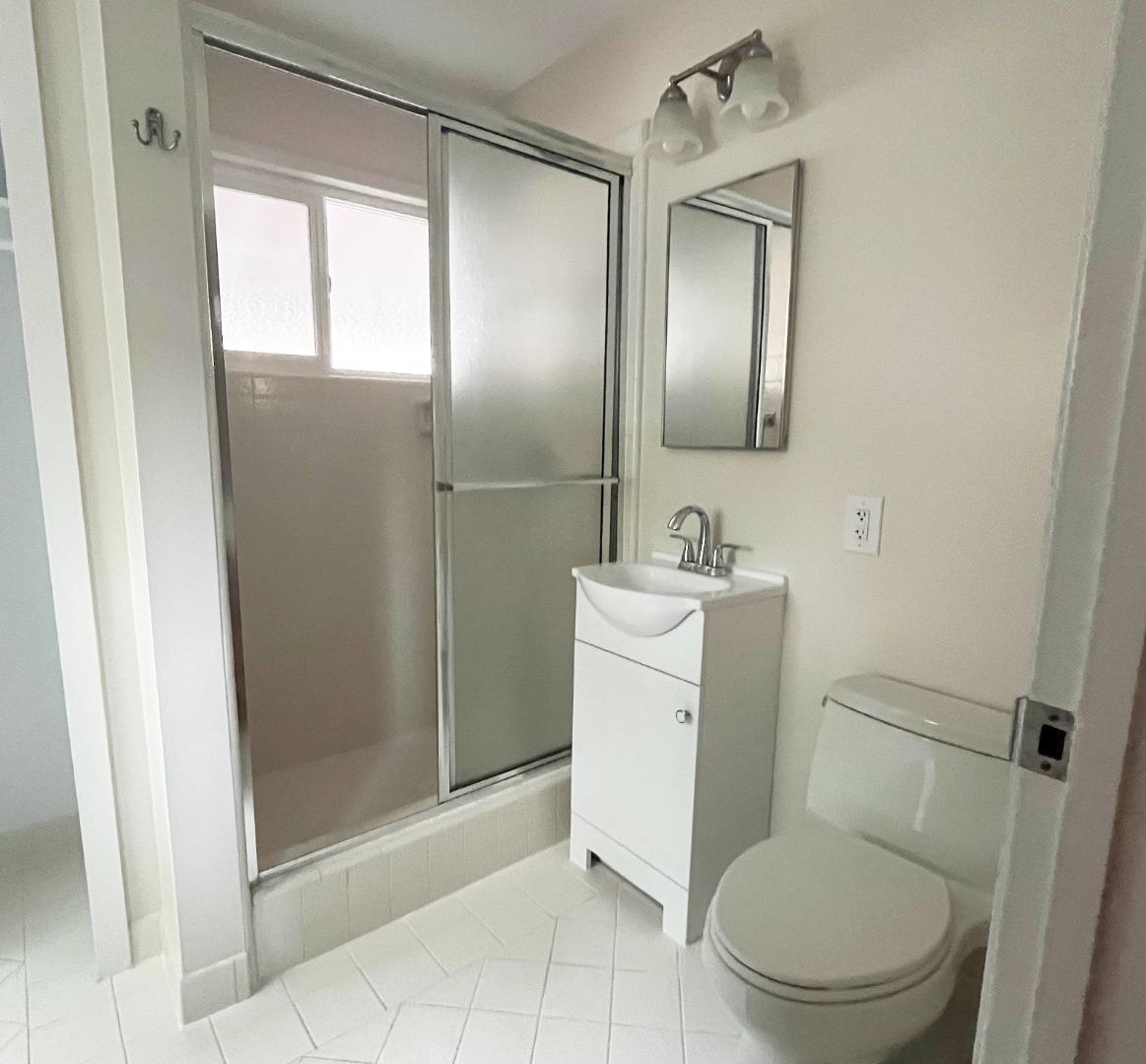 Detail Gallery Image 13 of 21 For 519 Drucilla Dr, Mountain View,  CA 94040 - 3 Beds | 2 Baths