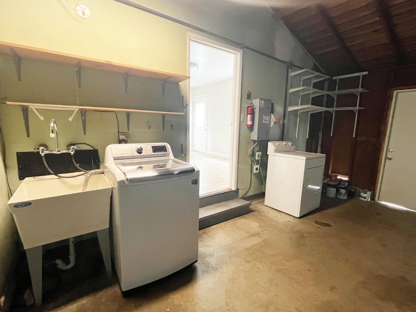 Detail Gallery Image 21 of 21 For 519 Drucilla Dr, Mountain View,  CA 94040 - 3 Beds | 2 Baths