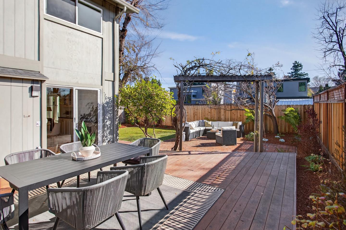 Front Image Thumbnail for ML82032896