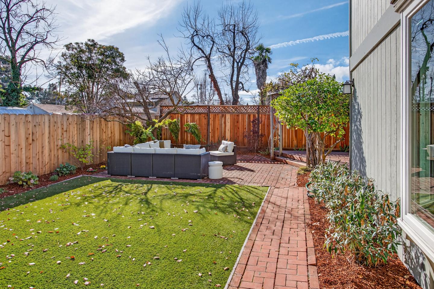 Detail Gallery Image 17 of 20 For 83 Devonshire Ave #7,  Mountain View,  CA 94043 - 3 Beds | 1/1 Baths