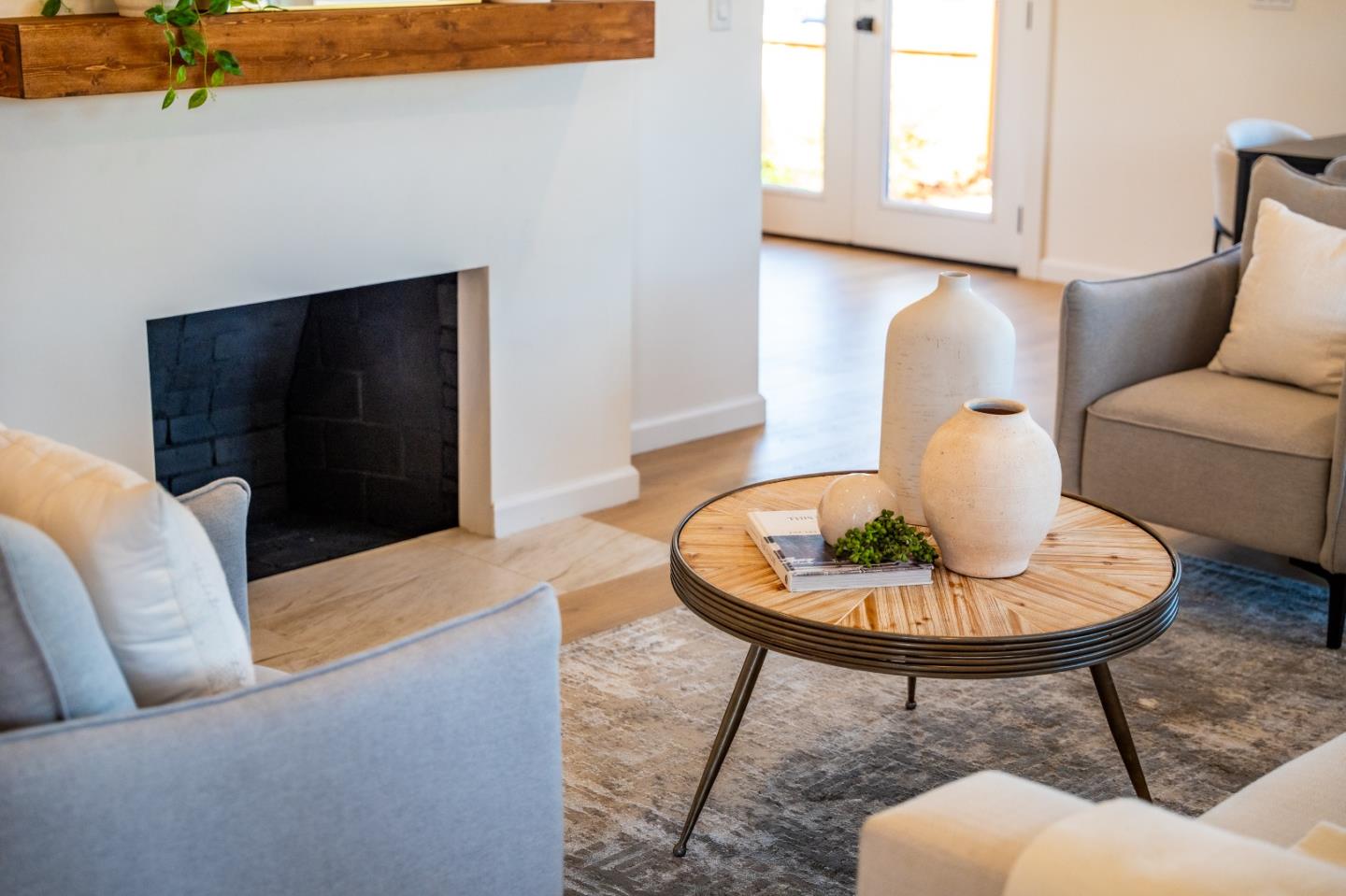 Detail Gallery Image 14 of 52 For 1965 Luzern St, Seaside,  CA 93955 - 3 Beds | 2 Baths