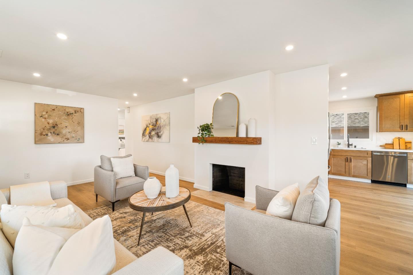 Detail Gallery Image 25 of 52 For 1965 Luzern St, Seaside,  CA 93955 - 3 Beds | 2 Baths