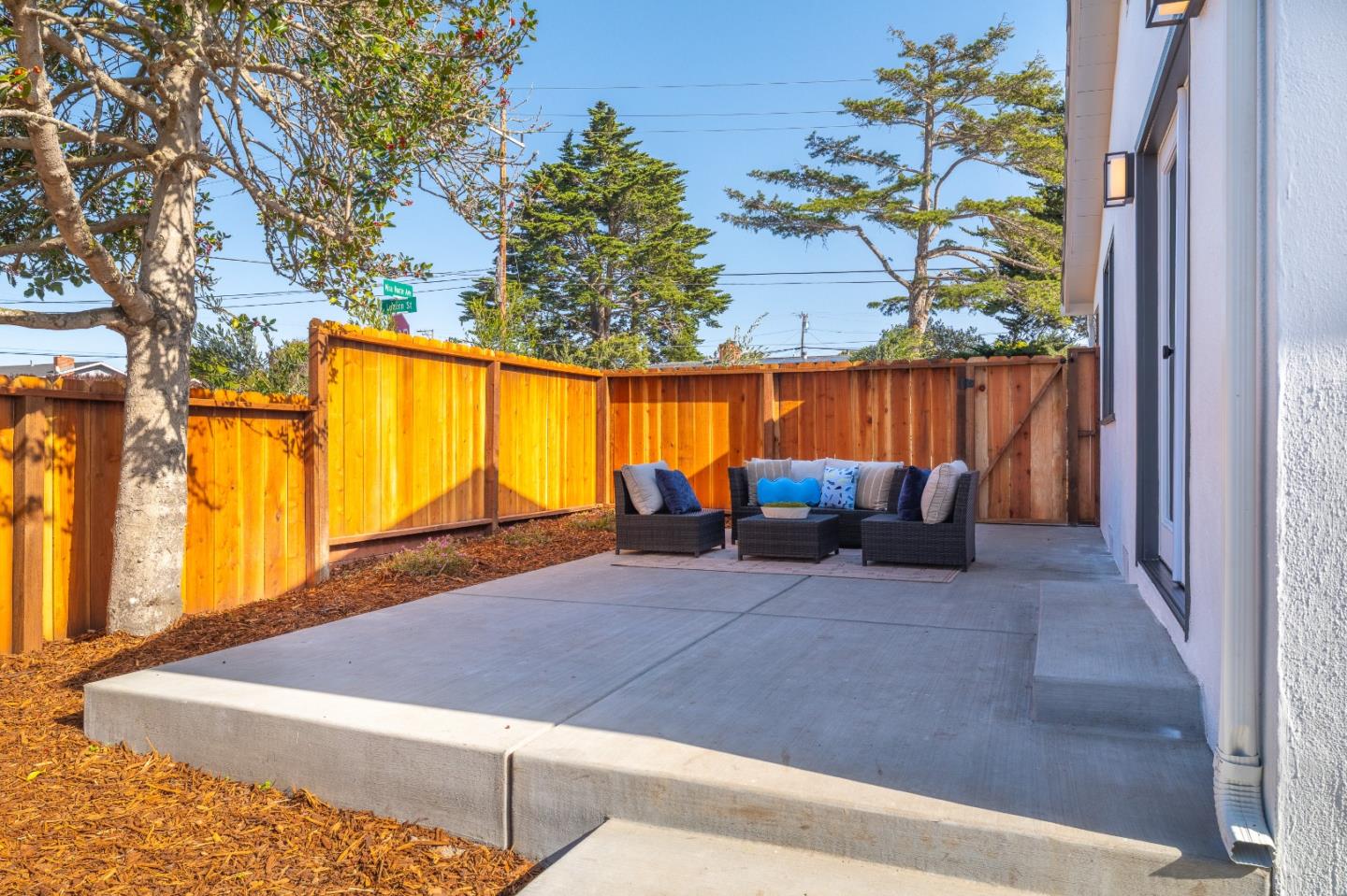 Detail Gallery Image 43 of 52 For 1965 Luzern St, Seaside,  CA 93955 - 3 Beds | 2 Baths