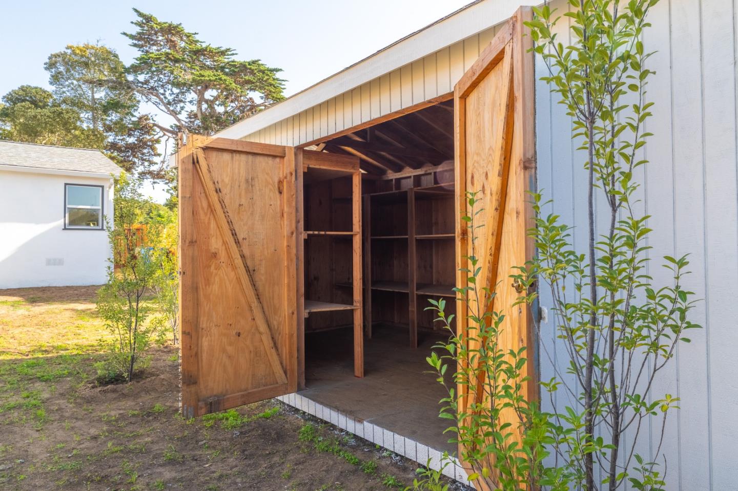 Detail Gallery Image 51 of 52 For 1965 Luzern St, Seaside,  CA 93955 - 3 Beds | 2 Baths