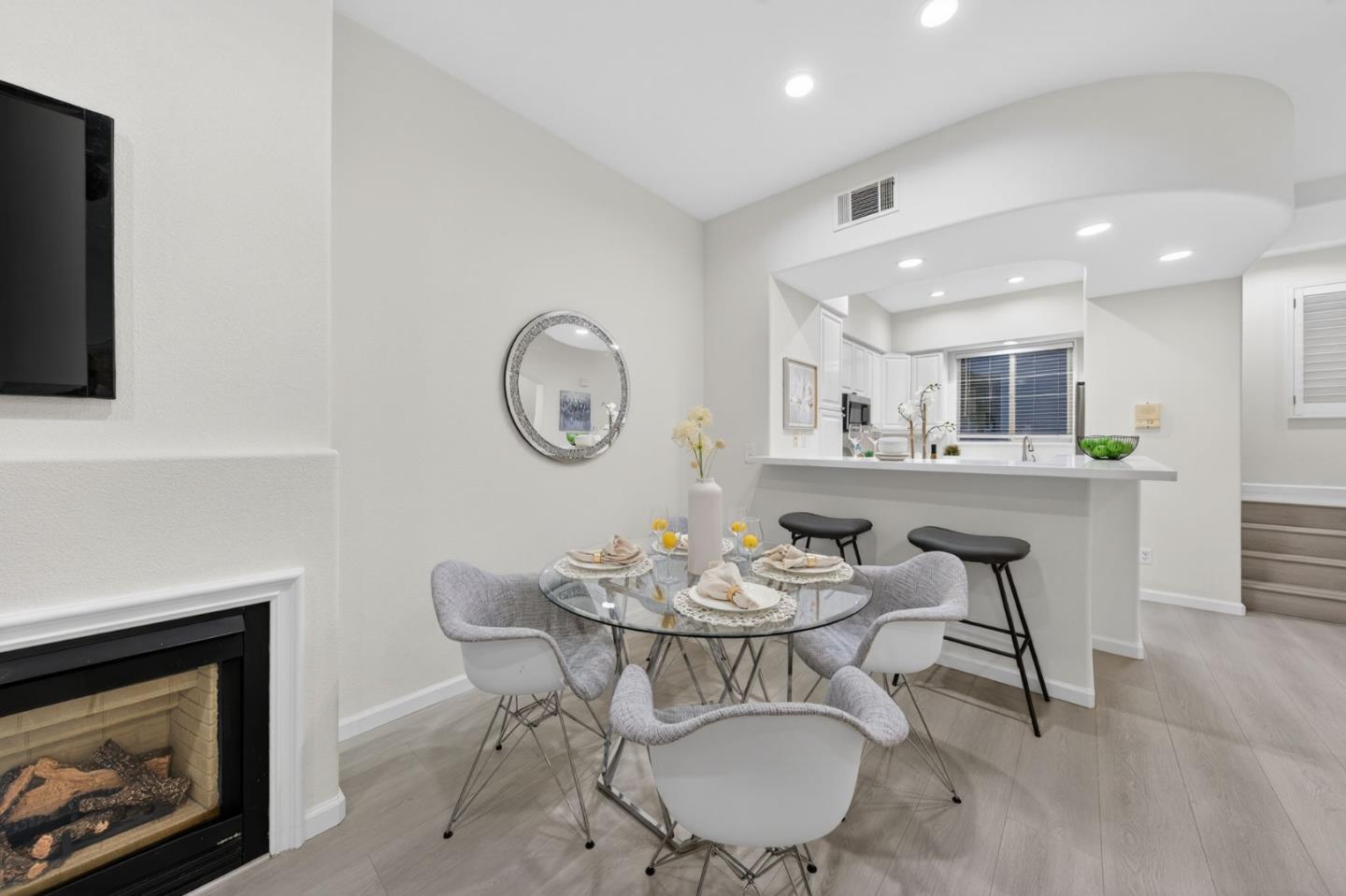 Photo #7: ML82032899 Listing: Photo #7