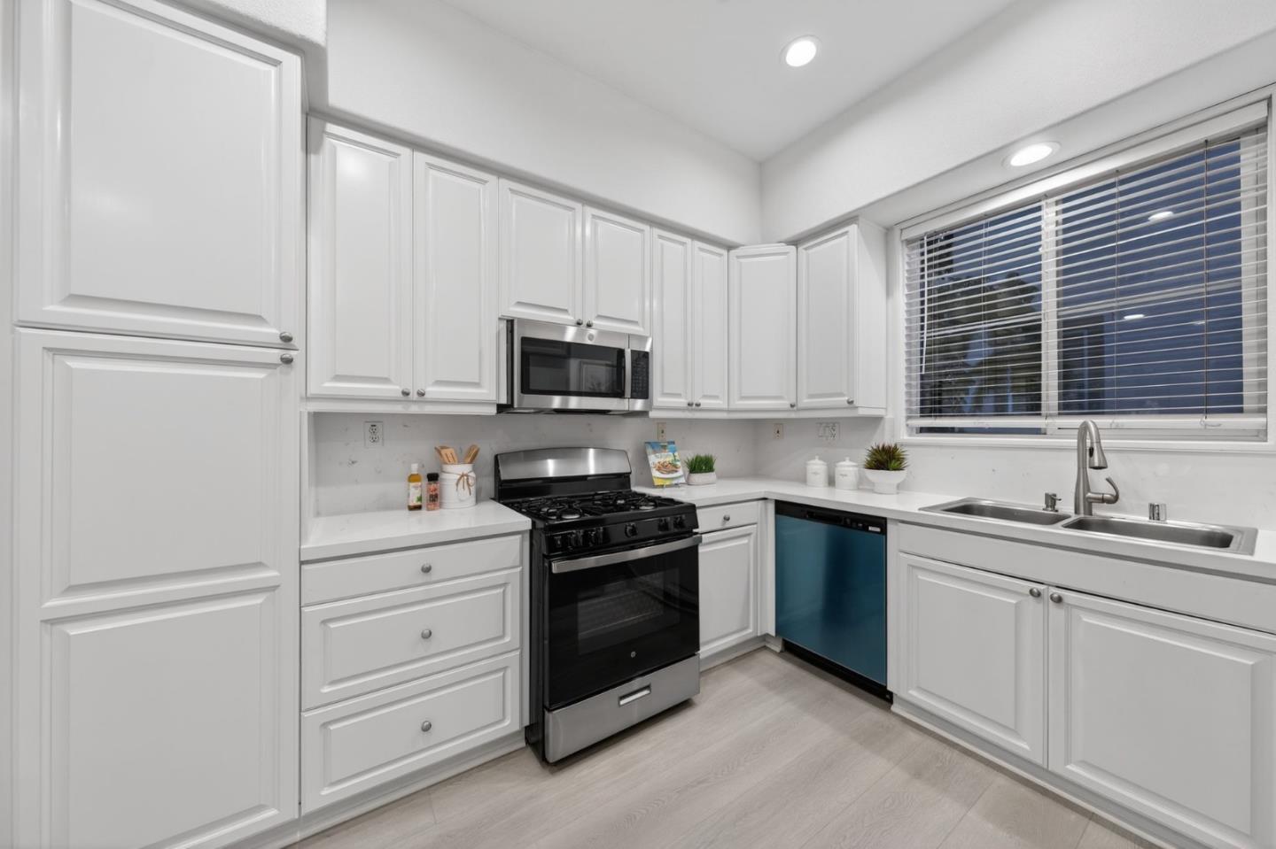 Photo #8: ML82032899 Listing: Photo #8