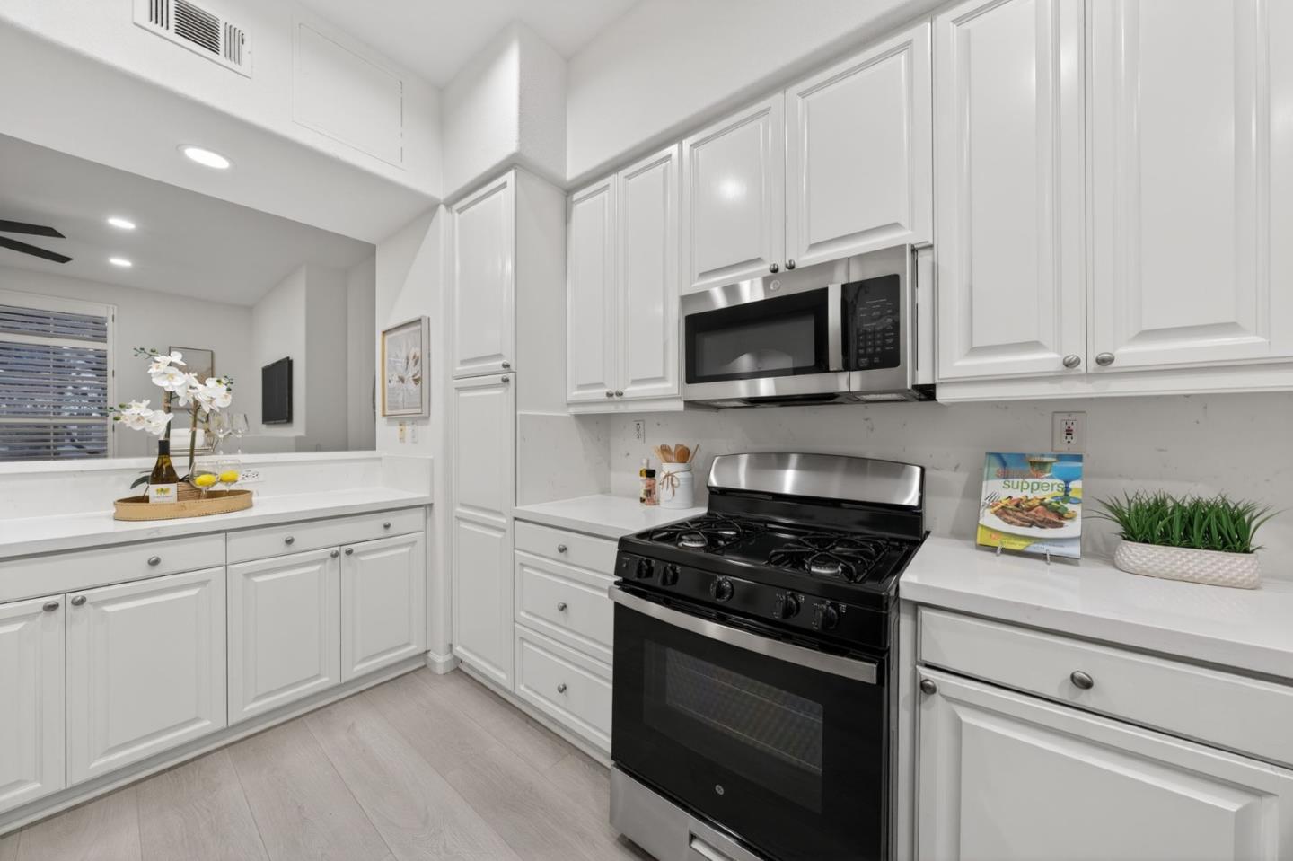 Photo #9: ML82032899 Listing: Photo #9