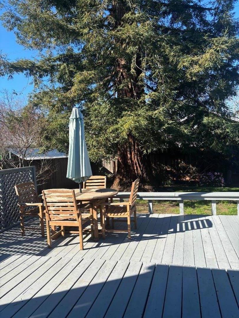 Detail Gallery Image 15 of 20 For 139 D St, Redwood City,  CA 94063 - 3 Beds | 1 Baths