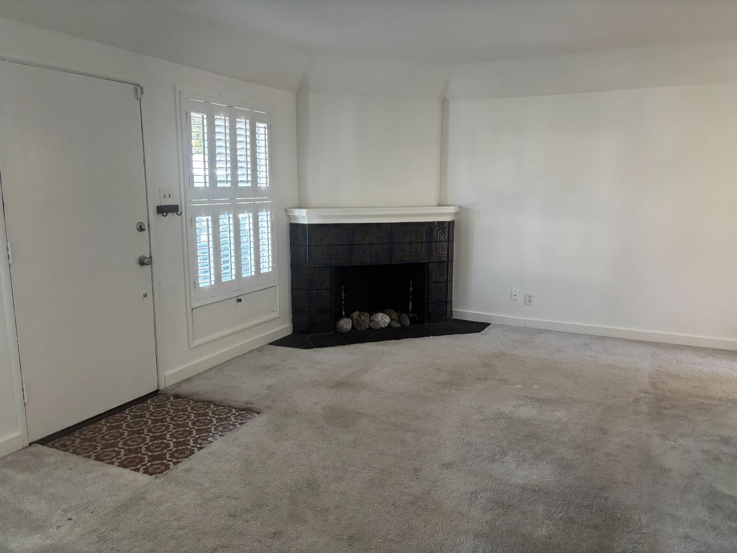 Detail Gallery Image 5 of 20 For 139 D St, Redwood City,  CA 94063 - 3 Beds | 1 Baths