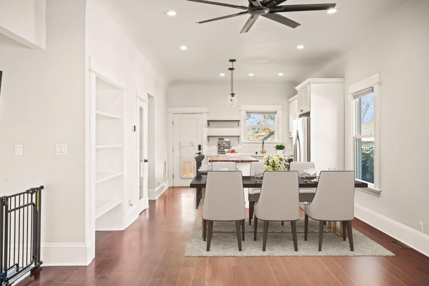 Detail Gallery Image 10 of 33 For 731 Locust St, San Jose,  CA 95110 - 2 Beds | 2 Baths