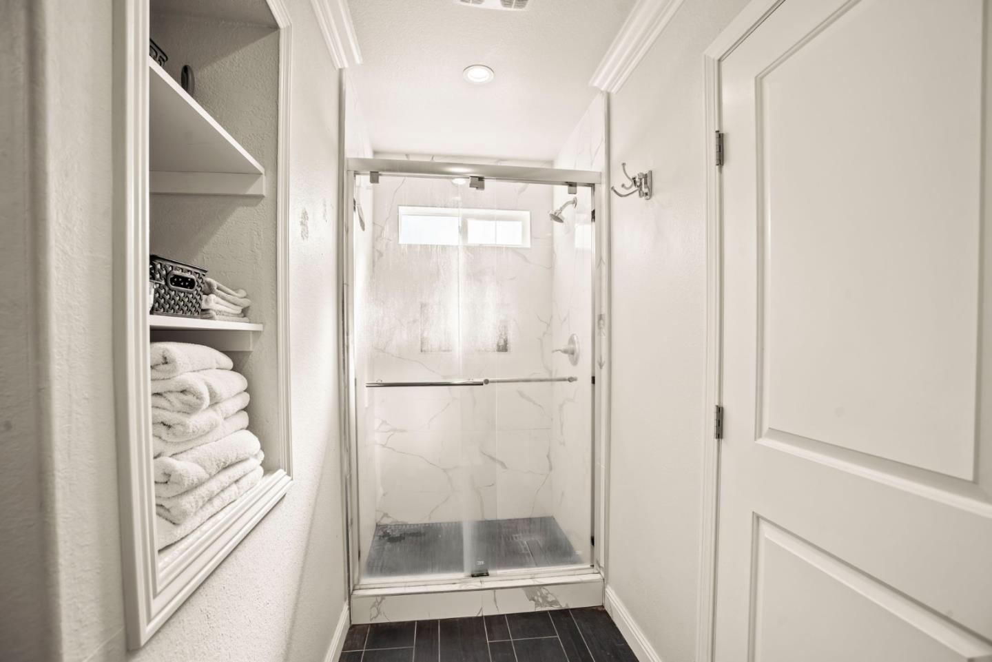 Detail Gallery Image 14 of 33 For 731 Locust St, San Jose,  CA 95110 - 2 Beds | 2 Baths