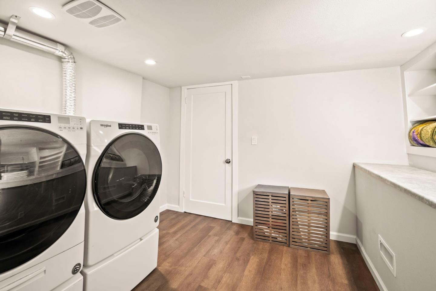 Detail Gallery Image 25 of 33 For 731 Locust St, San Jose,  CA 95110 - 2 Beds | 2 Baths