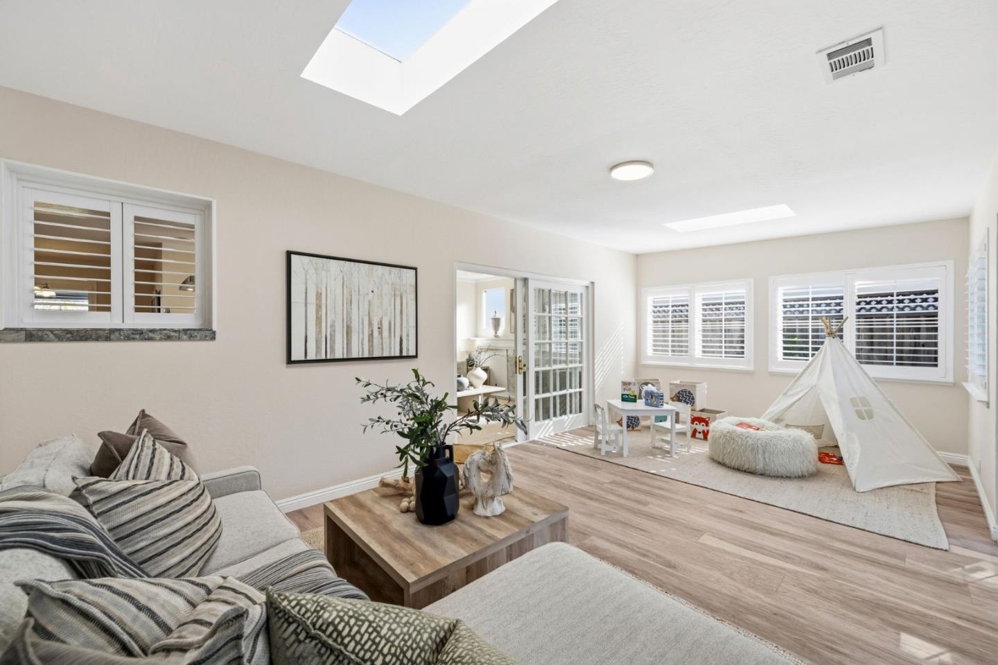 Detail Gallery Image 14 of 27 For 4485 Lynfield Ln, San Jose,  CA 95136 - 4 Beds | 2 Baths