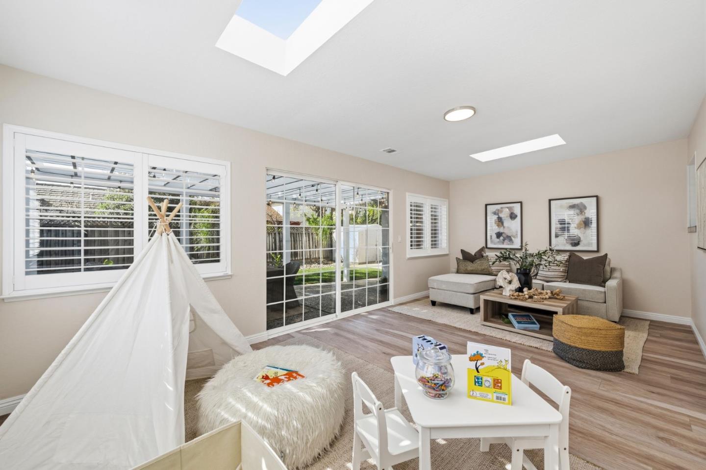 Detail Gallery Image 15 of 27 For 4485 Lynfield Ln, San Jose,  CA 95136 - 4 Beds | 2 Baths