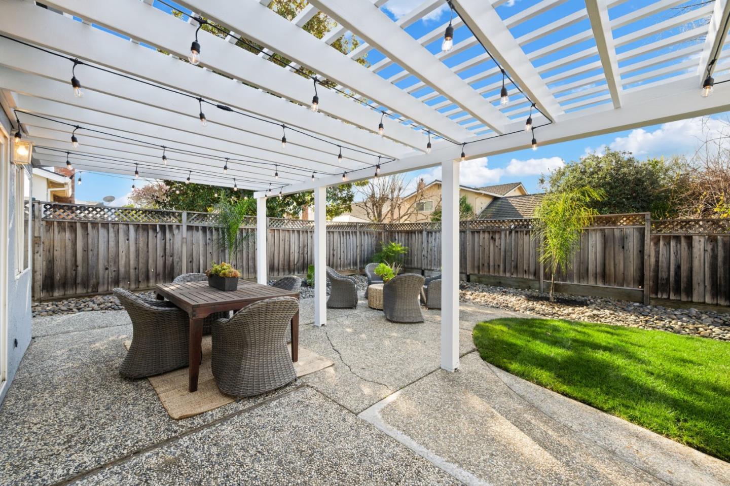 Detail Gallery Image 25 of 27 For 4485 Lynfield Ln, San Jose,  CA 95136 - 4 Beds | 2 Baths