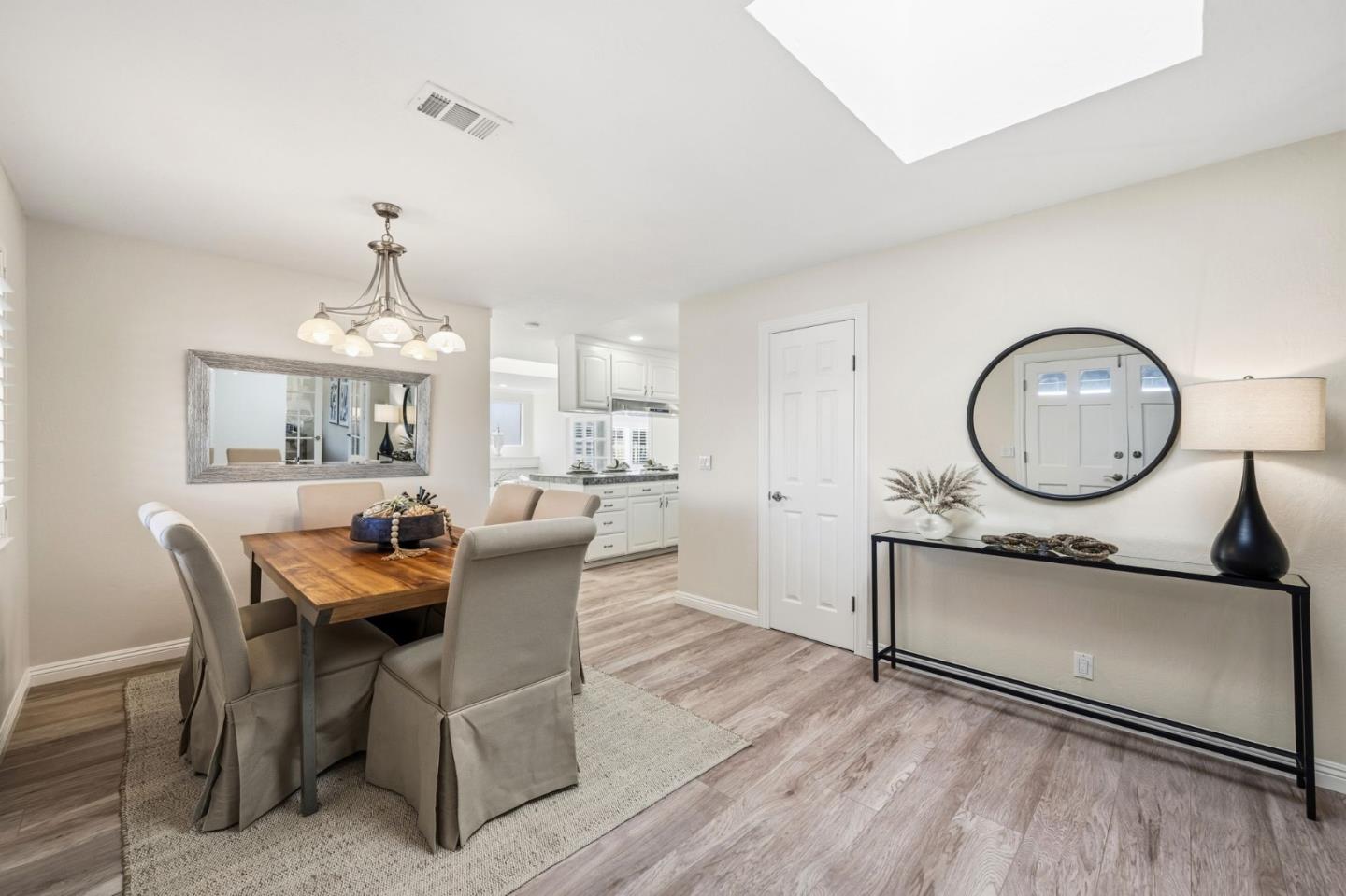 Detail Gallery Image 4 of 27 For 4485 Lynfield Ln, San Jose,  CA 95136 - 4 Beds | 2 Baths