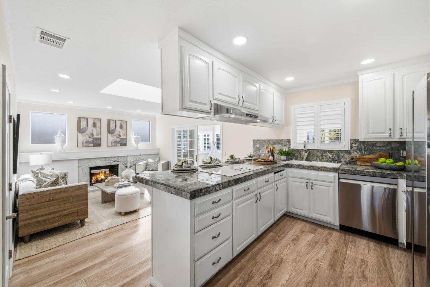 Detail Gallery Image 6 of 27 For 4485 Lynfield Ln, San Jose,  CA 95136 - 4 Beds | 2 Baths