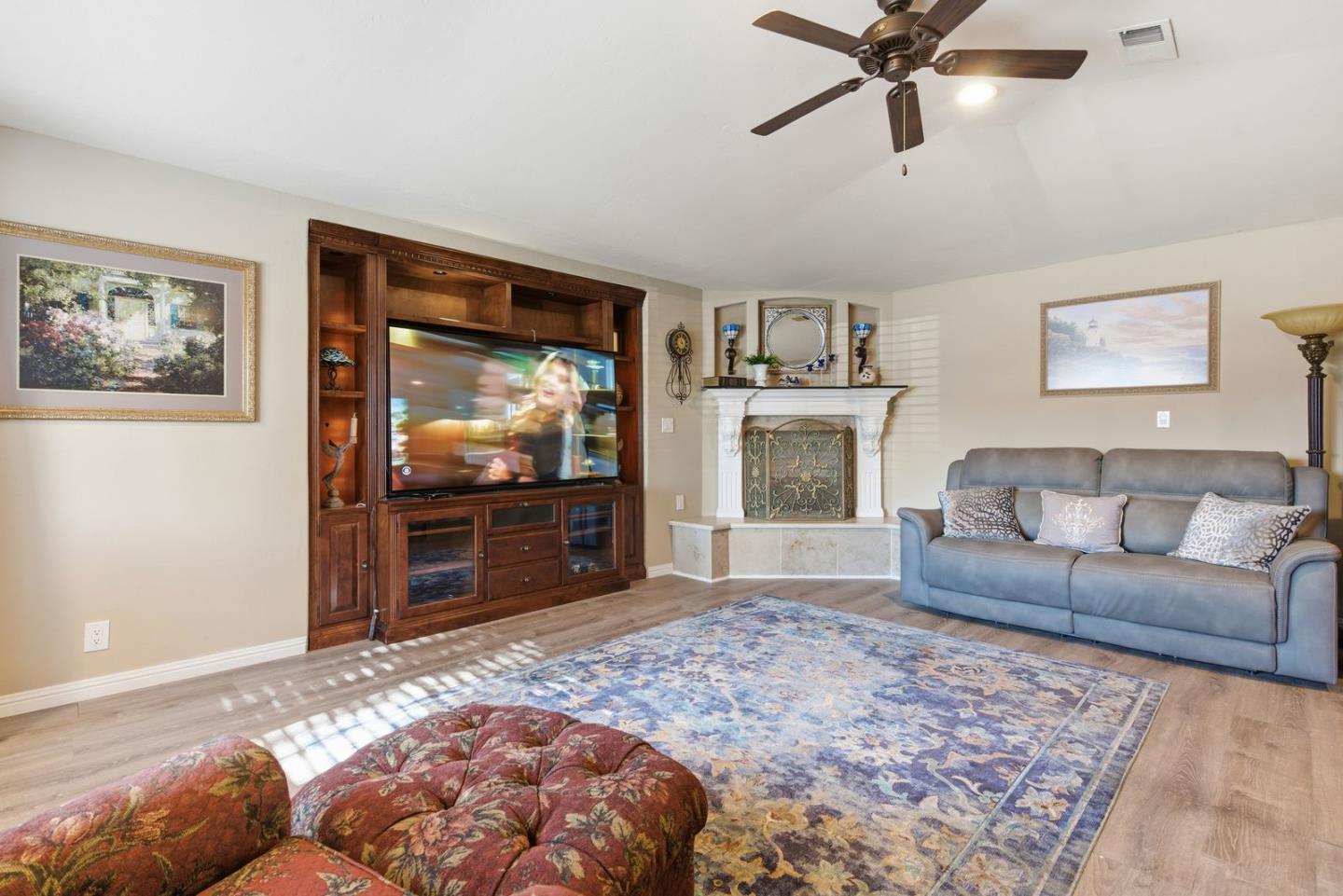 Detail Gallery Image 3 of 6 For 4141 Will Rogers Dr, San Jose,  CA 95117 - 3 Beds | 2 Baths