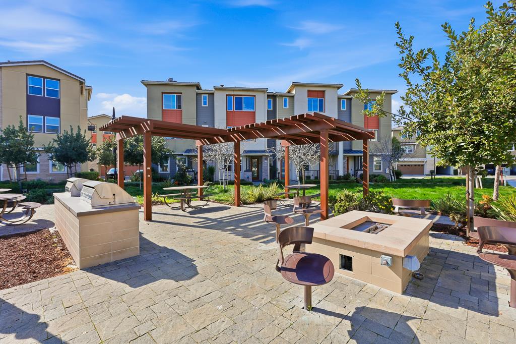 Detail Gallery Image 55 of 65 For 1279 Milkweed St, Milpitas,  CA 95035 - 4 Beds | 3/1 Baths