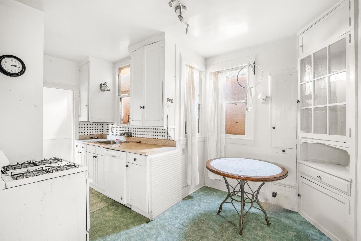 Detail Gallery Image 10 of 17 For 2319 Ward St, Berkeley,  CA 94705 - – Beds | – Baths