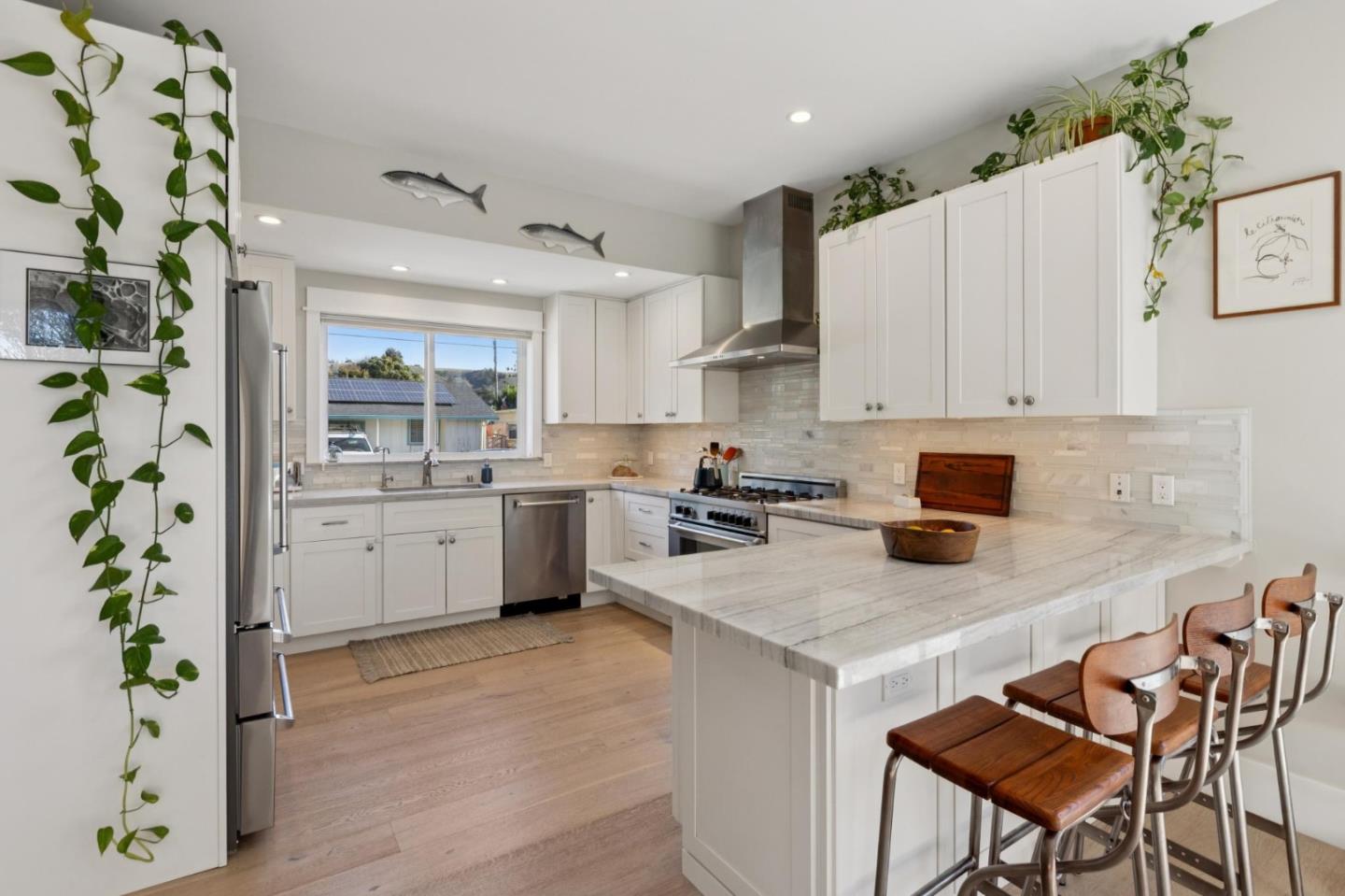 Detail Gallery Image 13 of 72 For 613 Grandview Blvd, Half Moon Bay,  CA 94019 - 3 Beds | 2 Baths