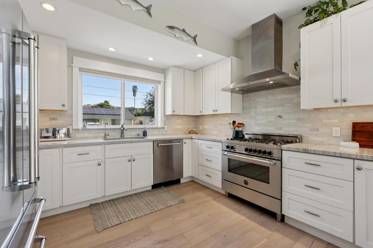 Detail Gallery Image 17 of 72 For 613 Grandview Blvd, Half Moon Bay,  CA 94019 - 3 Beds | 2 Baths
