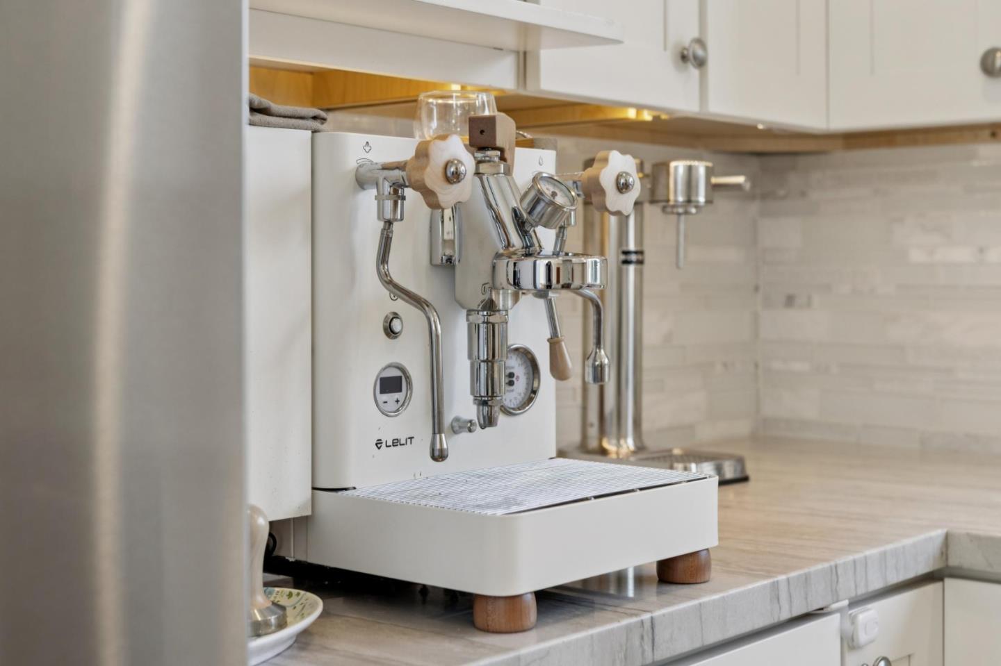 Detail Gallery Image 28 of 72 For 613 Grandview Blvd, Half Moon Bay,  CA 94019 - 3 Beds | 2 Baths