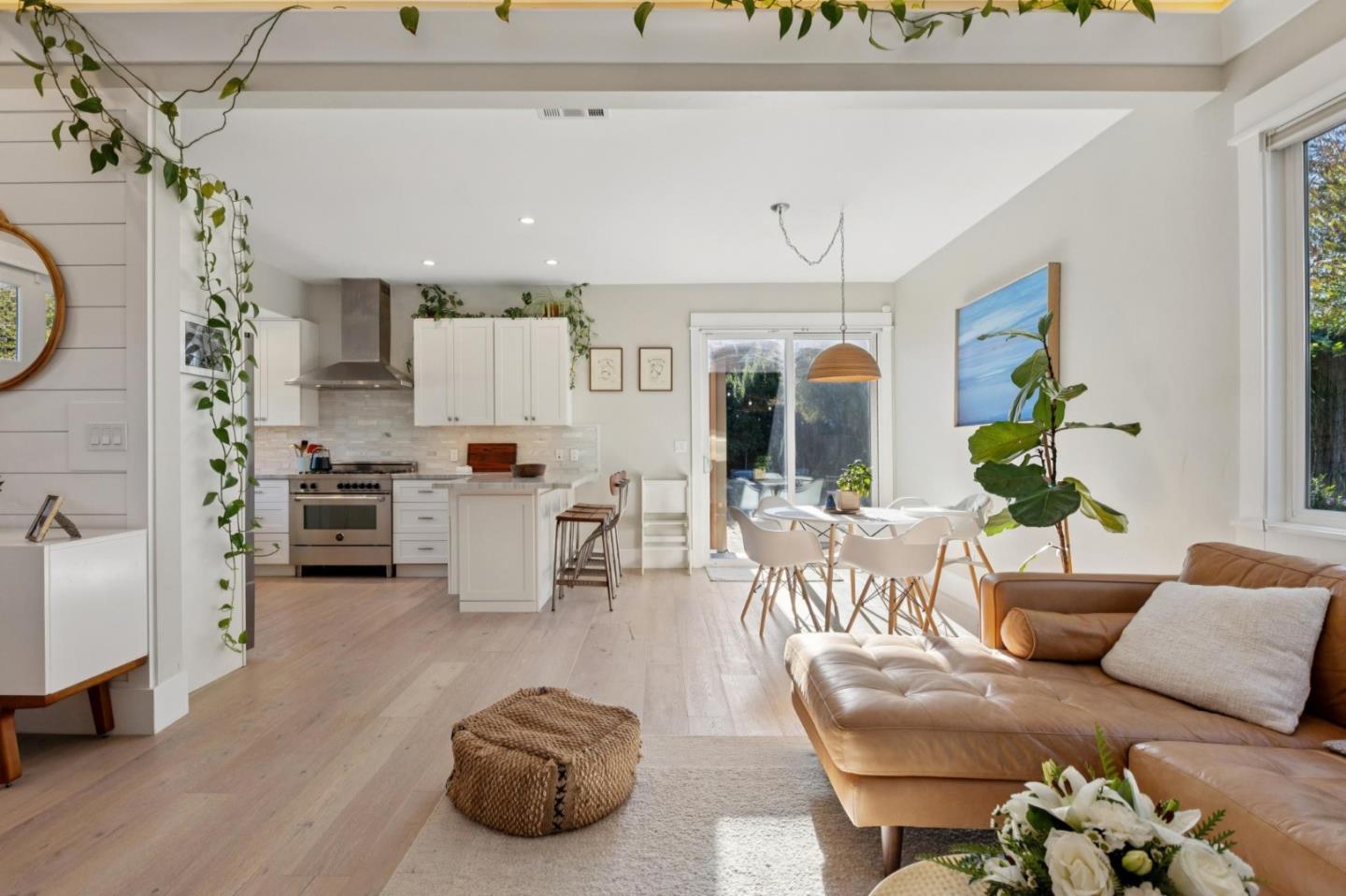 Detail Gallery Image 9 of 72 For 613 Grandview Blvd, Half Moon Bay,  CA 94019 - 3 Beds | 2 Baths