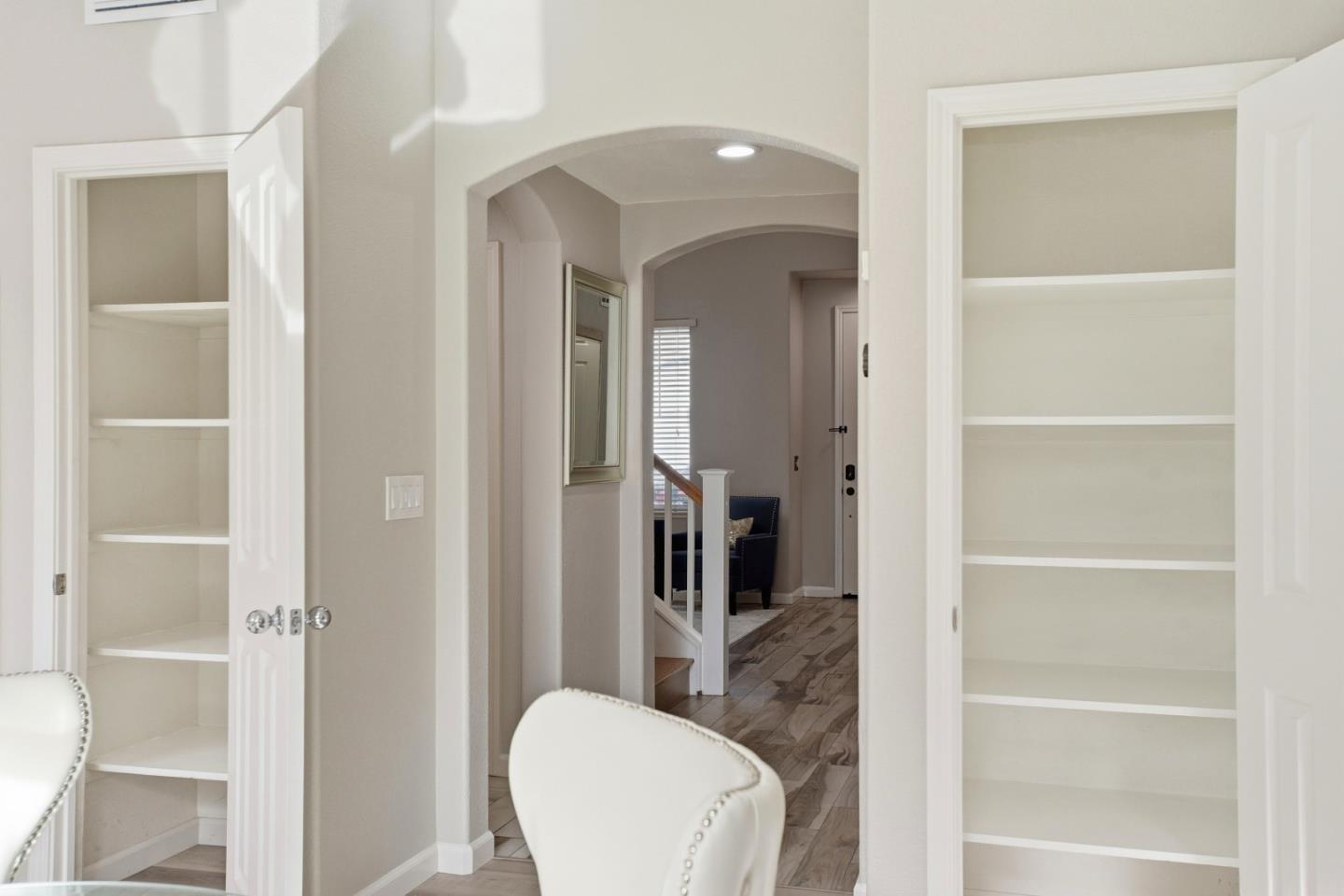 Detail Gallery Image 12 of 63 For 928 Wilks St, East Palo Alto,  CA 94303 - 4 Beds | 2/1 Baths